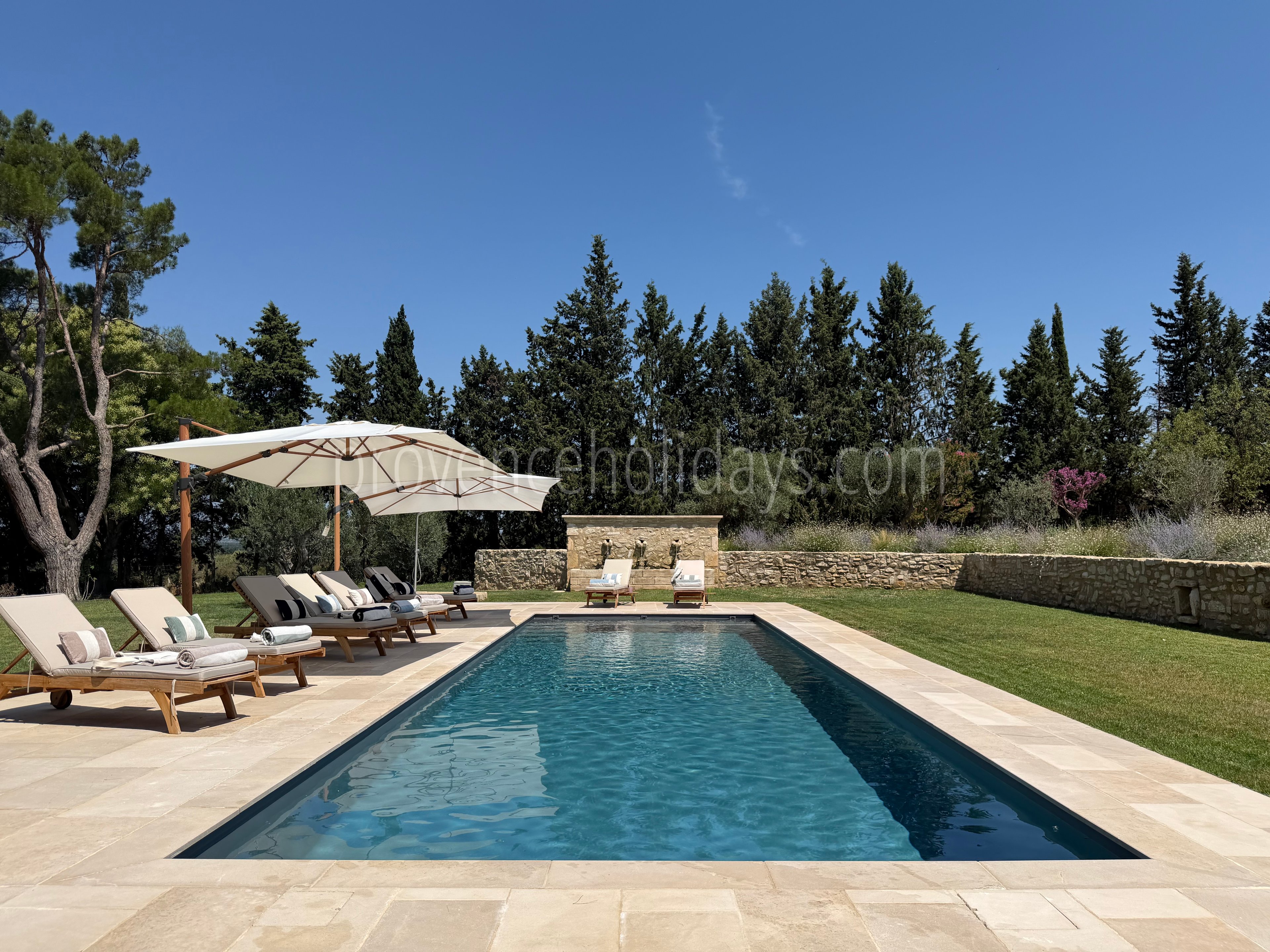 29 - Mas des Cistes: Villa: Pool