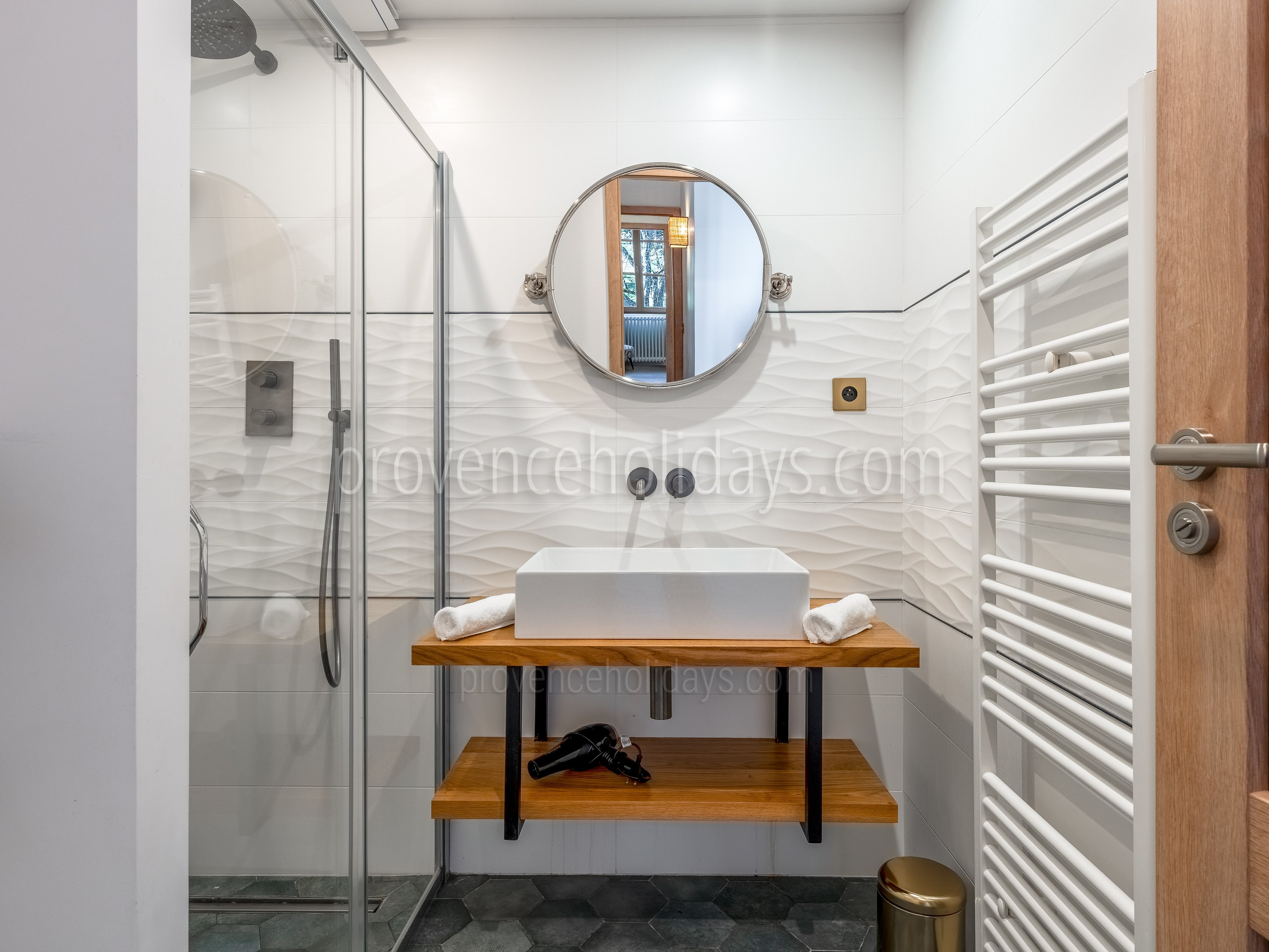 37 - Mas de Bellevue: Villa: Bathroom