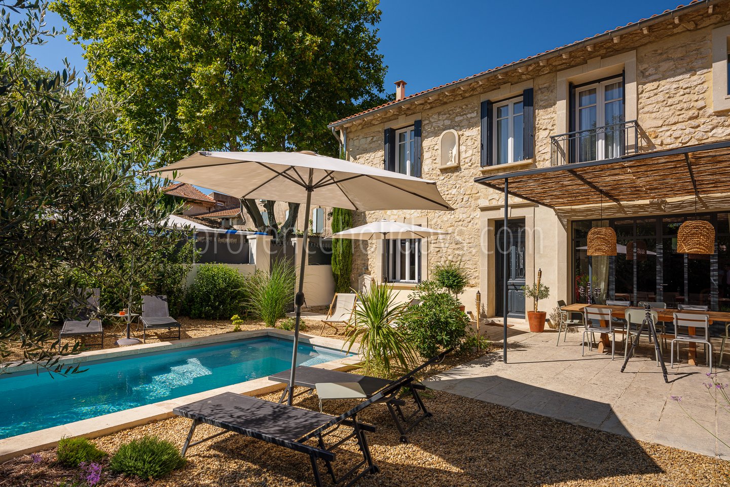 33 - L’Écrin de Maillane: Villa: Exterior