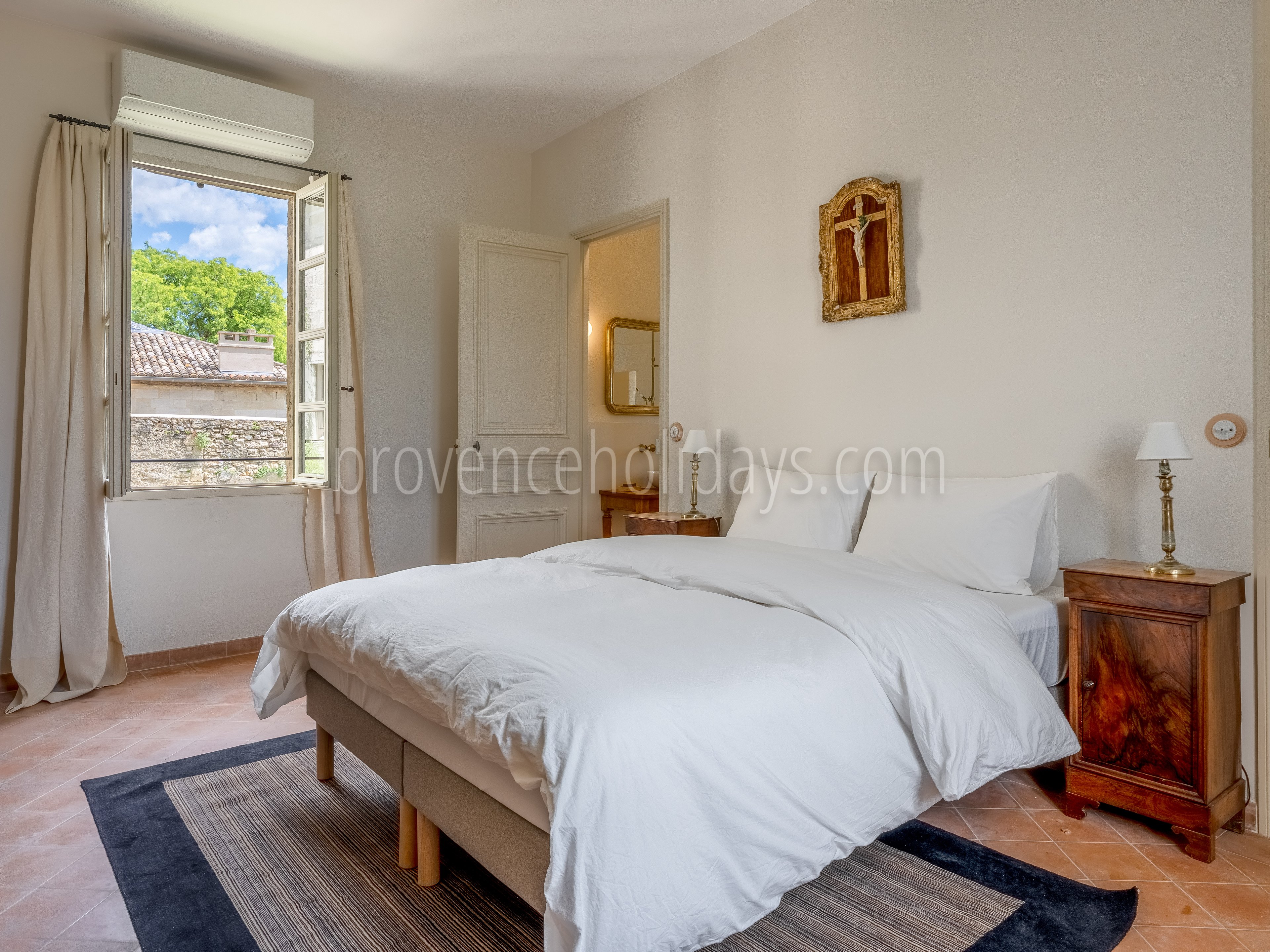 38 - Les Vieilles Pierres: Villa: Bedroom