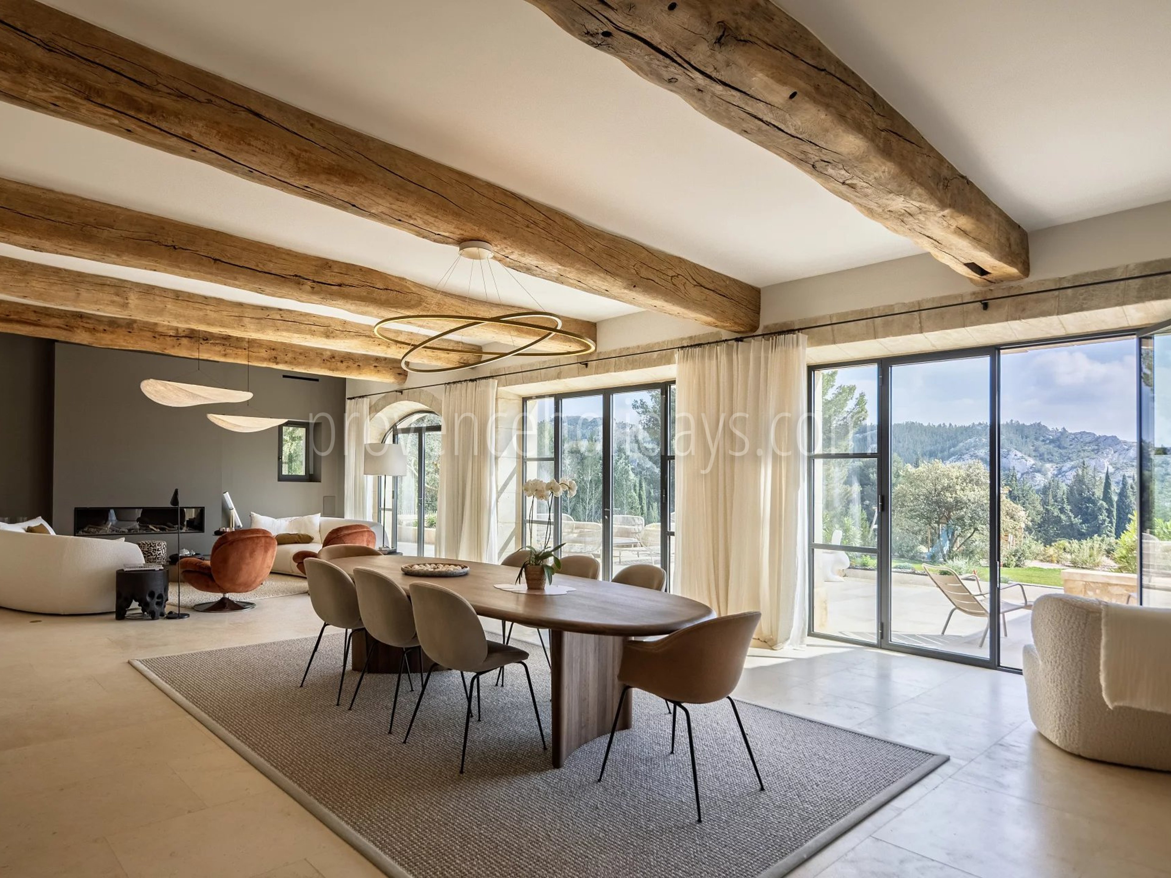5 - Le Loup des Alpilles: Villa: Interior