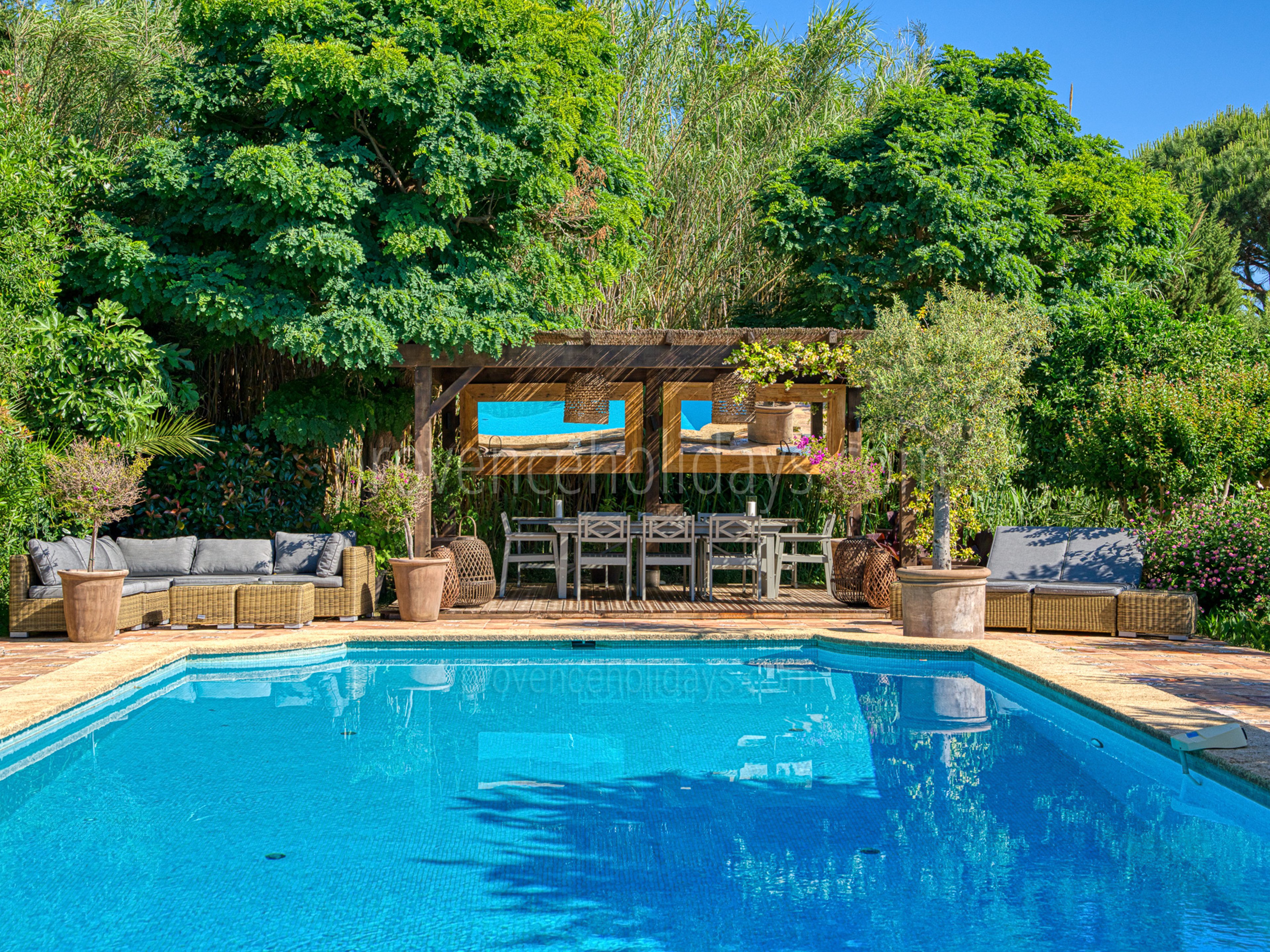 4 - Azur Horizon: Villa: Pool