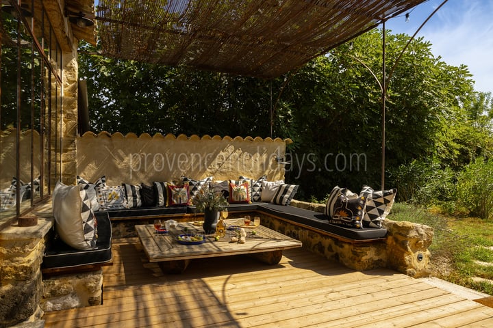 14 - Le Mas d\'Entraigues: Villa: Exterior