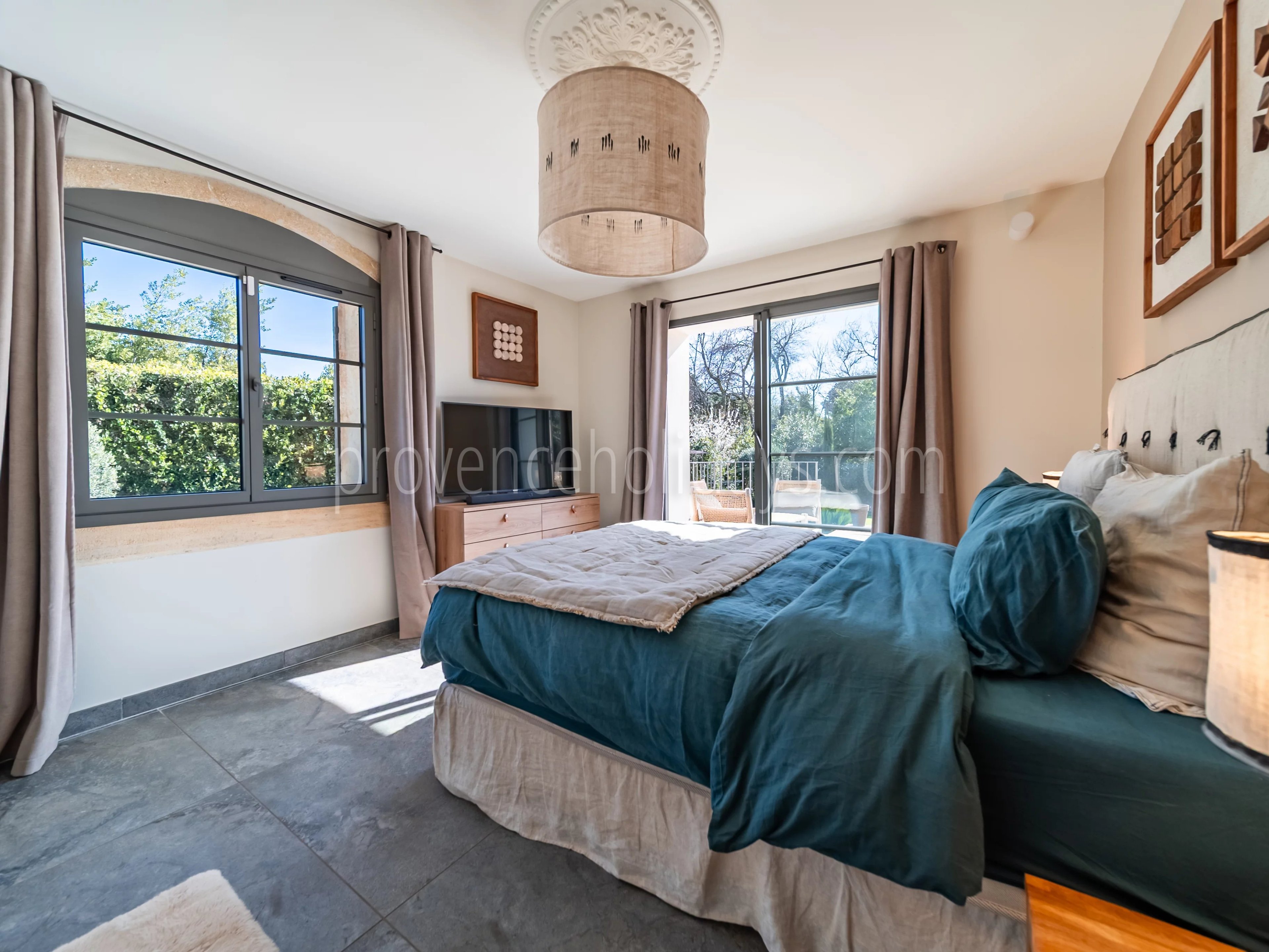 10 - Rustig huis in Les Baux-de-Provence: Villa: Bedroom