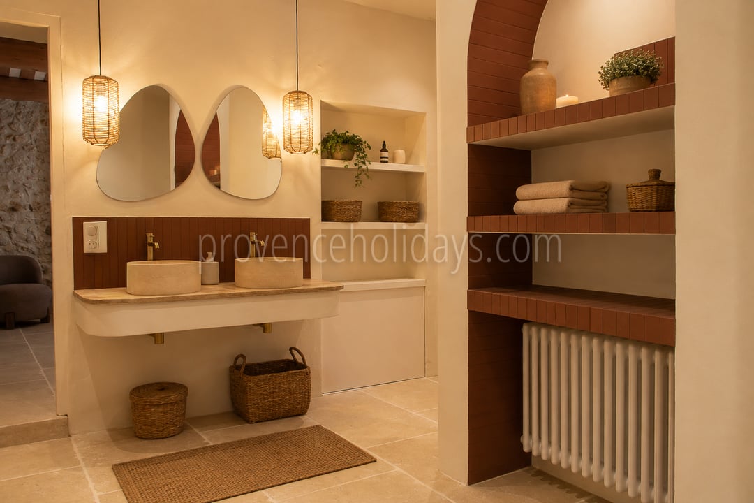 43 - Mas rénové à pied d\'Eygalières: Villa: Bathroom