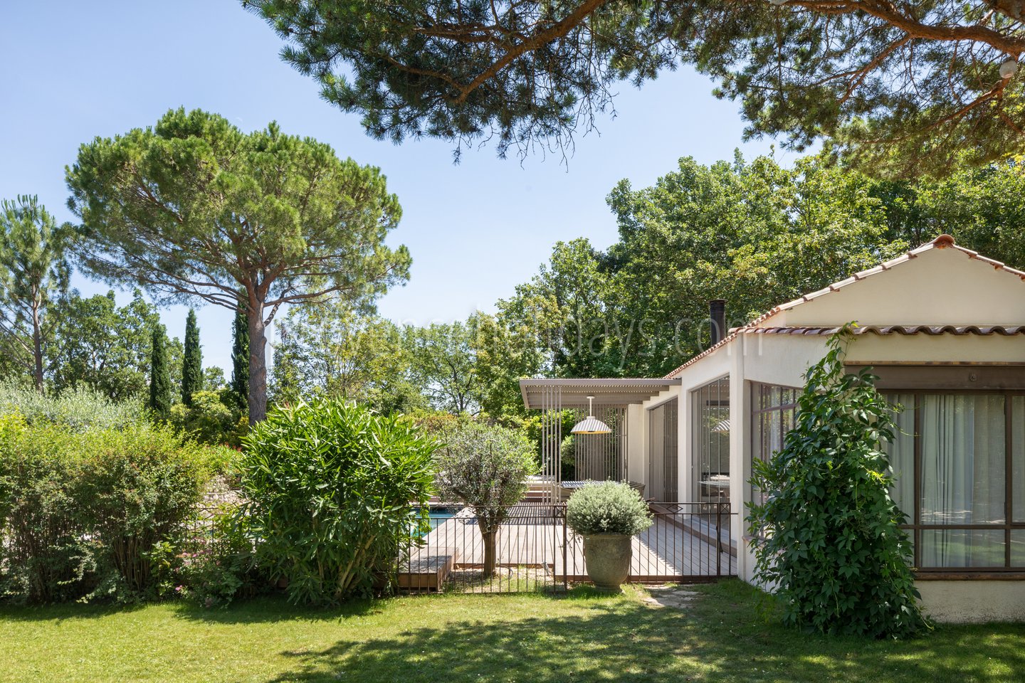 9 - Domaine Aurea: Villa: Exterior