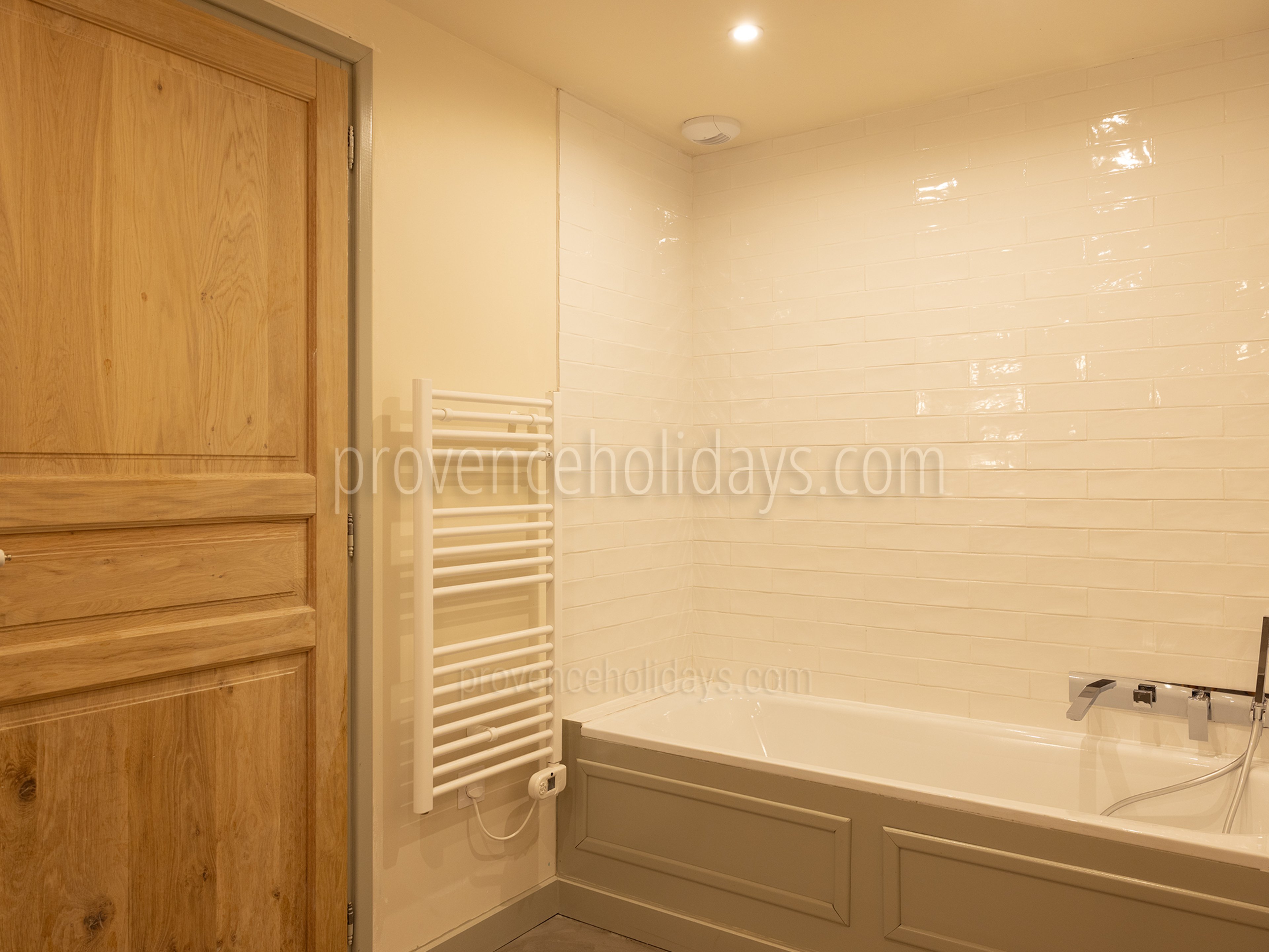 61 - Bastide Mouriès: Villa: Bathroom
