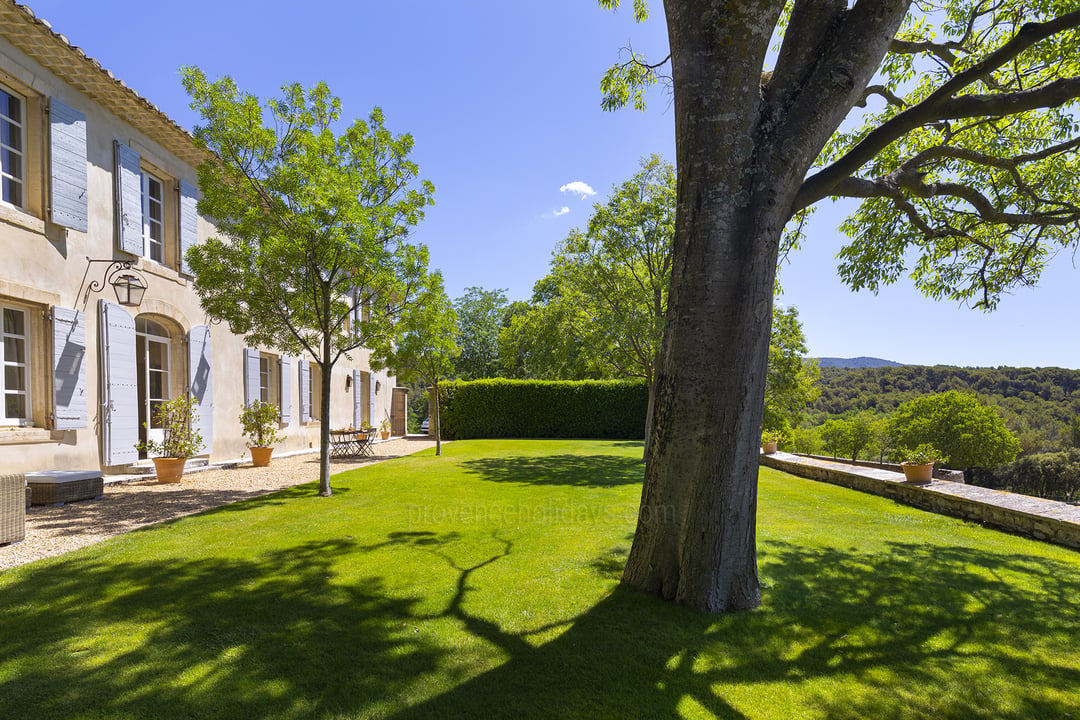 7 - Bastide de l\'Isle: Villa: Exterior