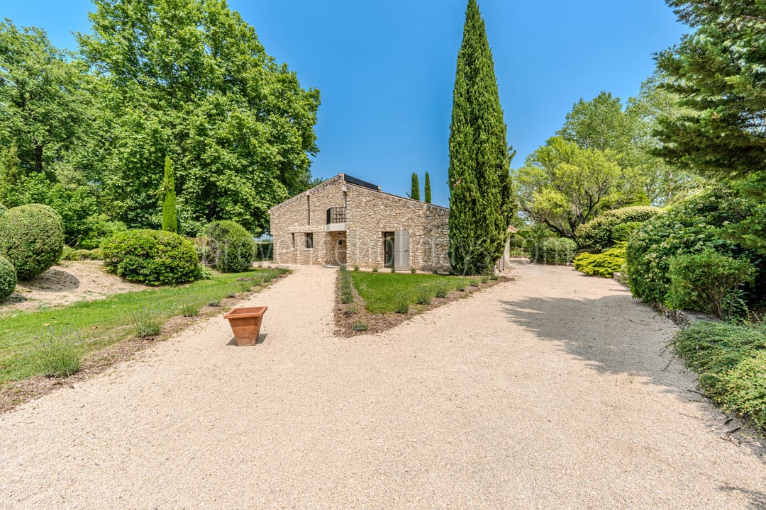 62 - Mas de la Rivière Secrète: Villa: Exterior