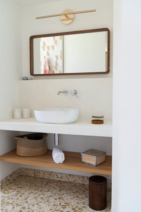 37 - Villa Alice: Villa: Bathroom