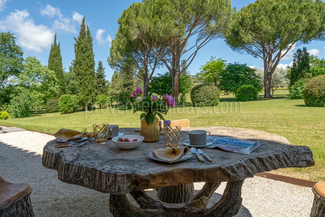 27 - La Bastide Incarnat: Villa: Exterior