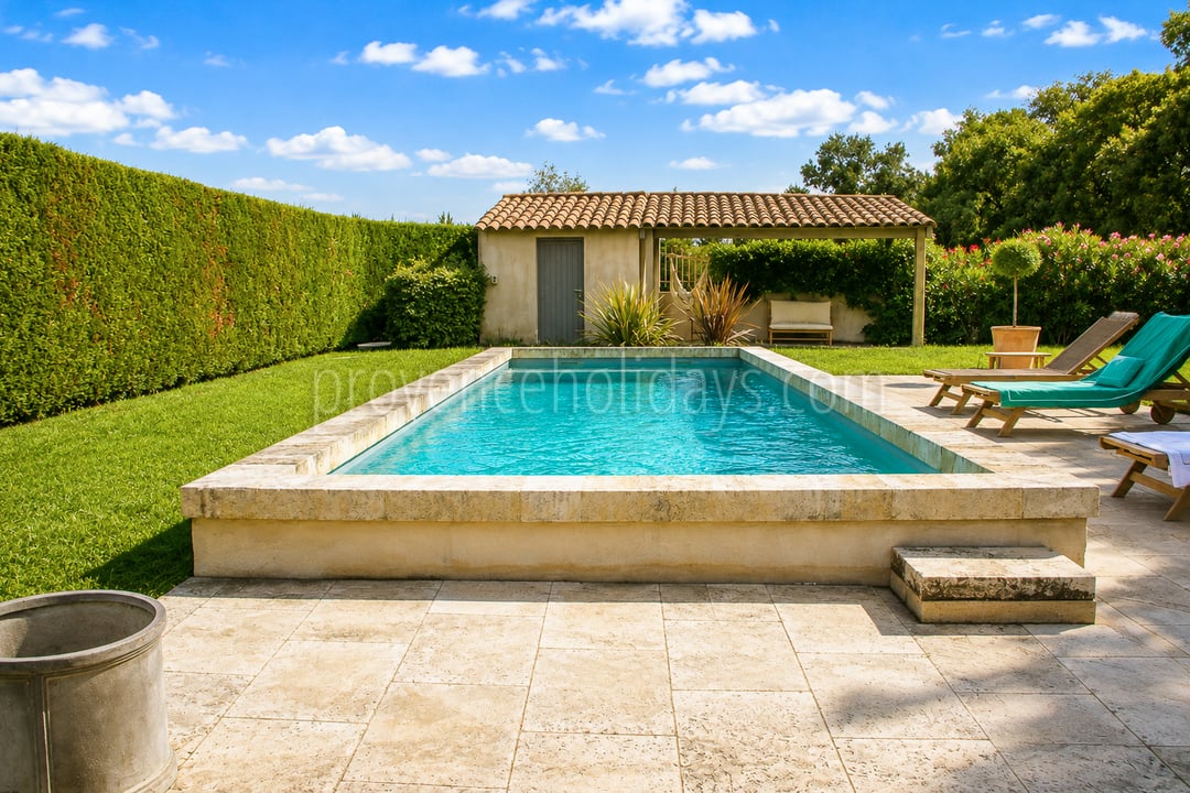2 - Bauernhaus mit Blick auf den Luberon: Villa: Pool