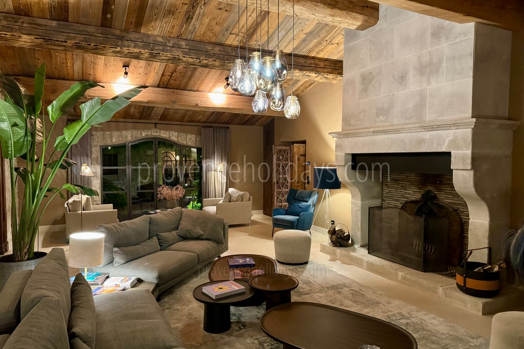 54 - Mas des Collines: Villa: Interior