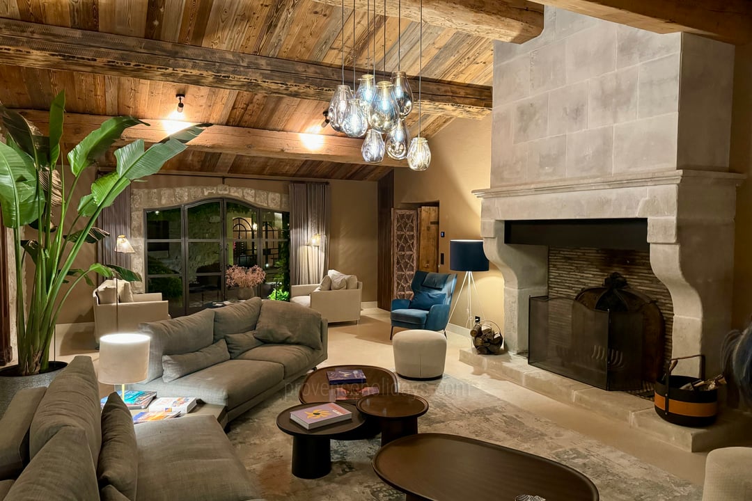 54 - Mas des Collines: Villa: Interior