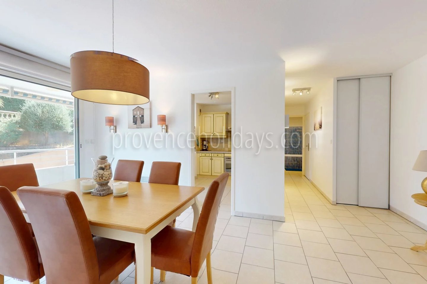 39 - Apartment in Cavalaire-sur-Mer: Villa: Interior