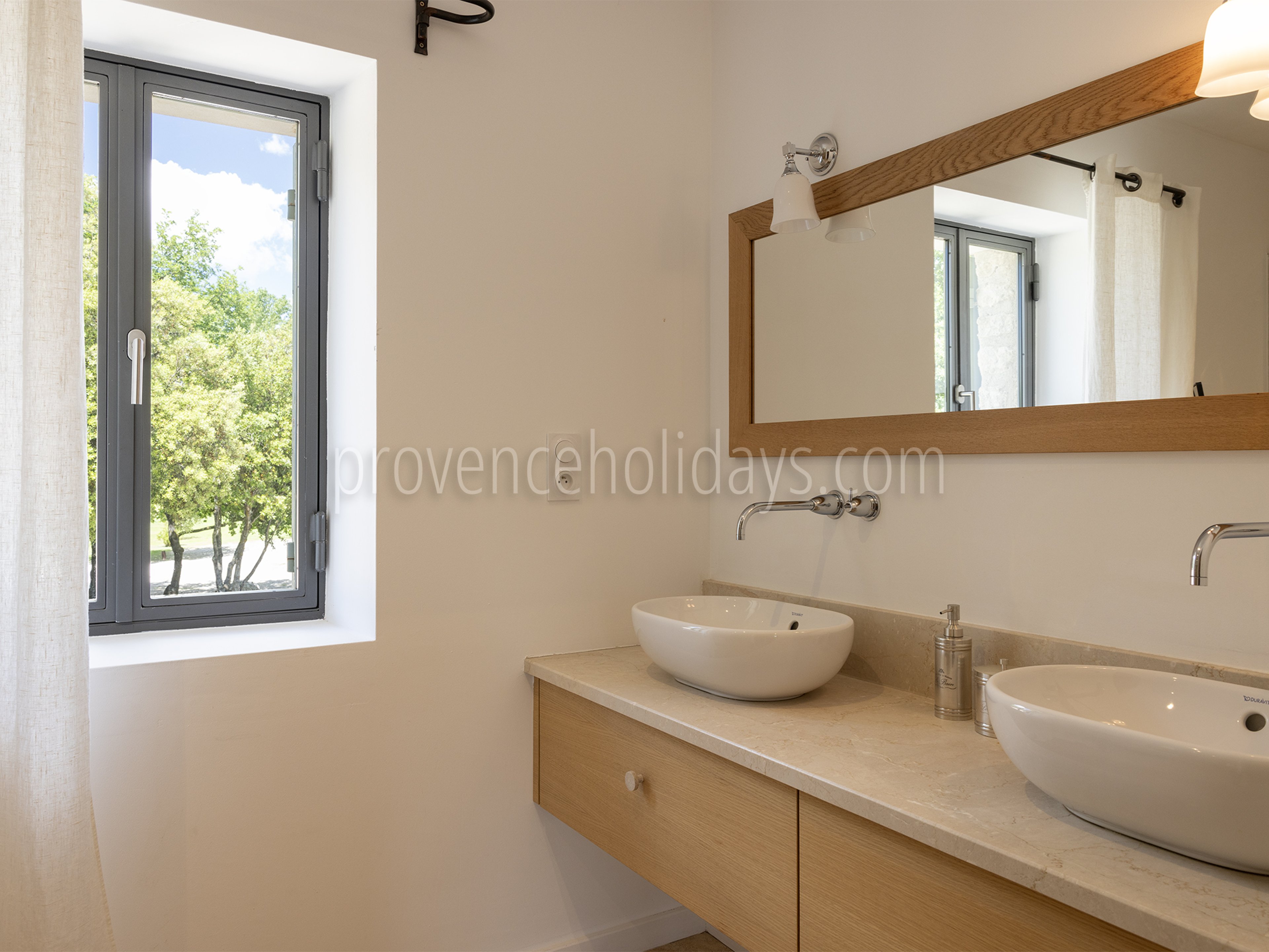 66 - Mas du Carlet: Villa: Bathroom