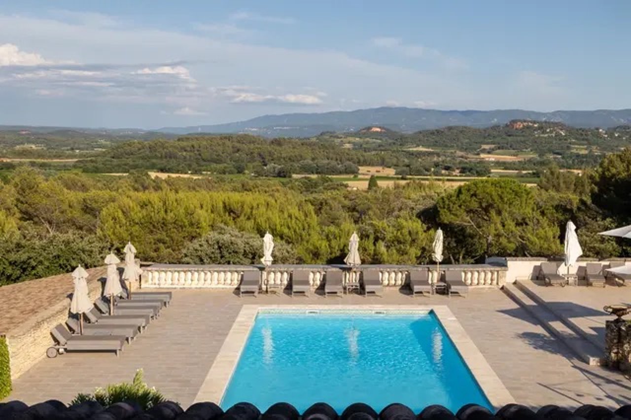 pool in provence