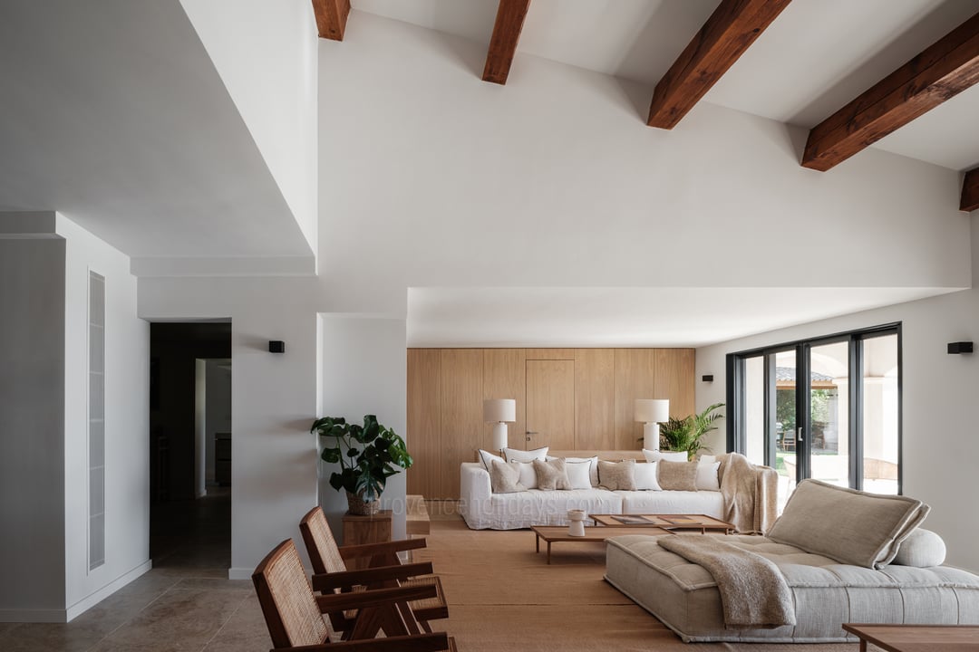 4 - Villa Hautvallon: Villa: Interior