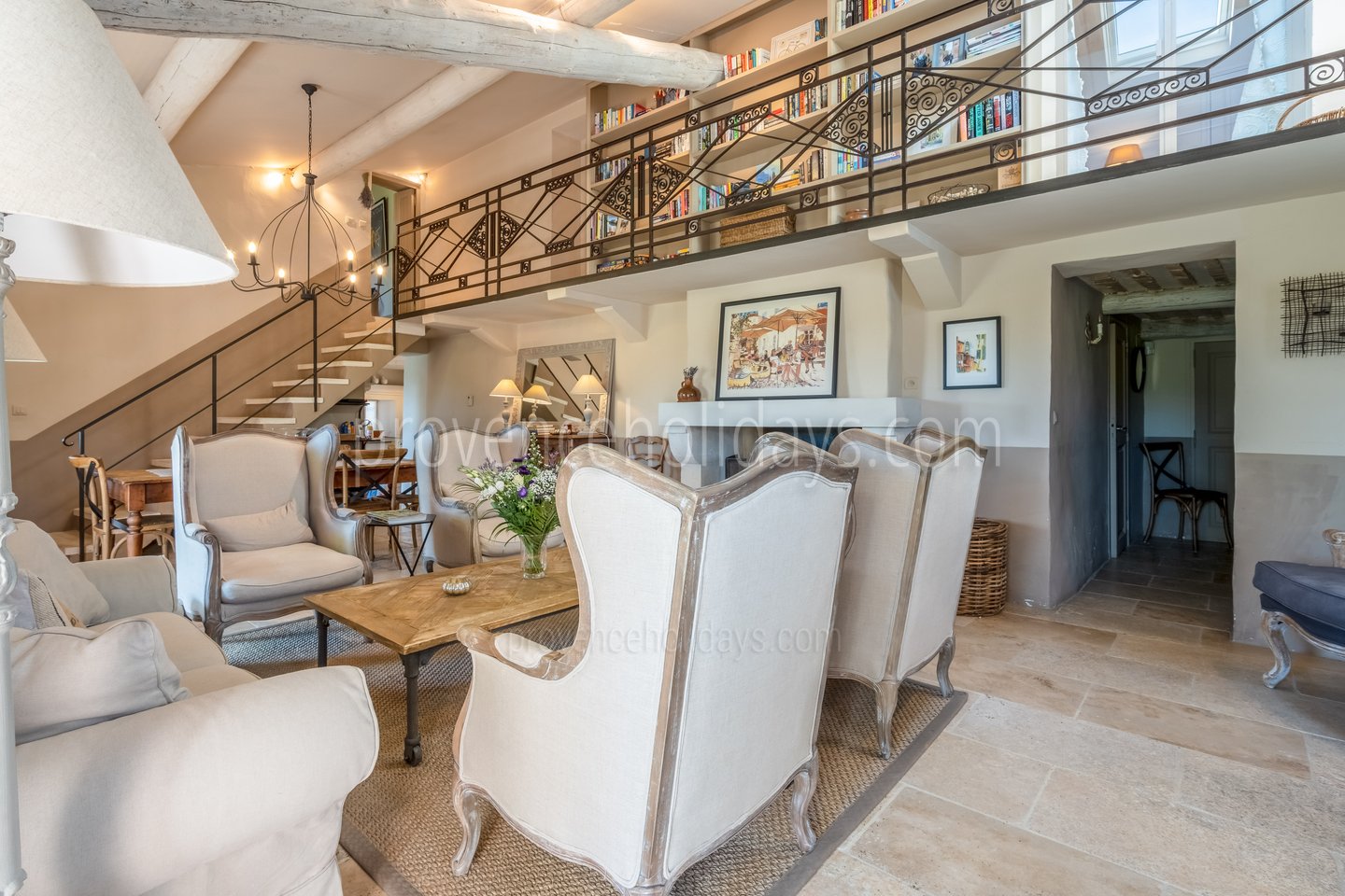 28 - Mas des Barbiers: Villa: Interior
