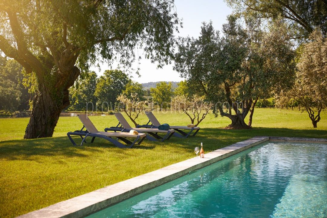 17 - Bastide de Luberon: Villa: Pool