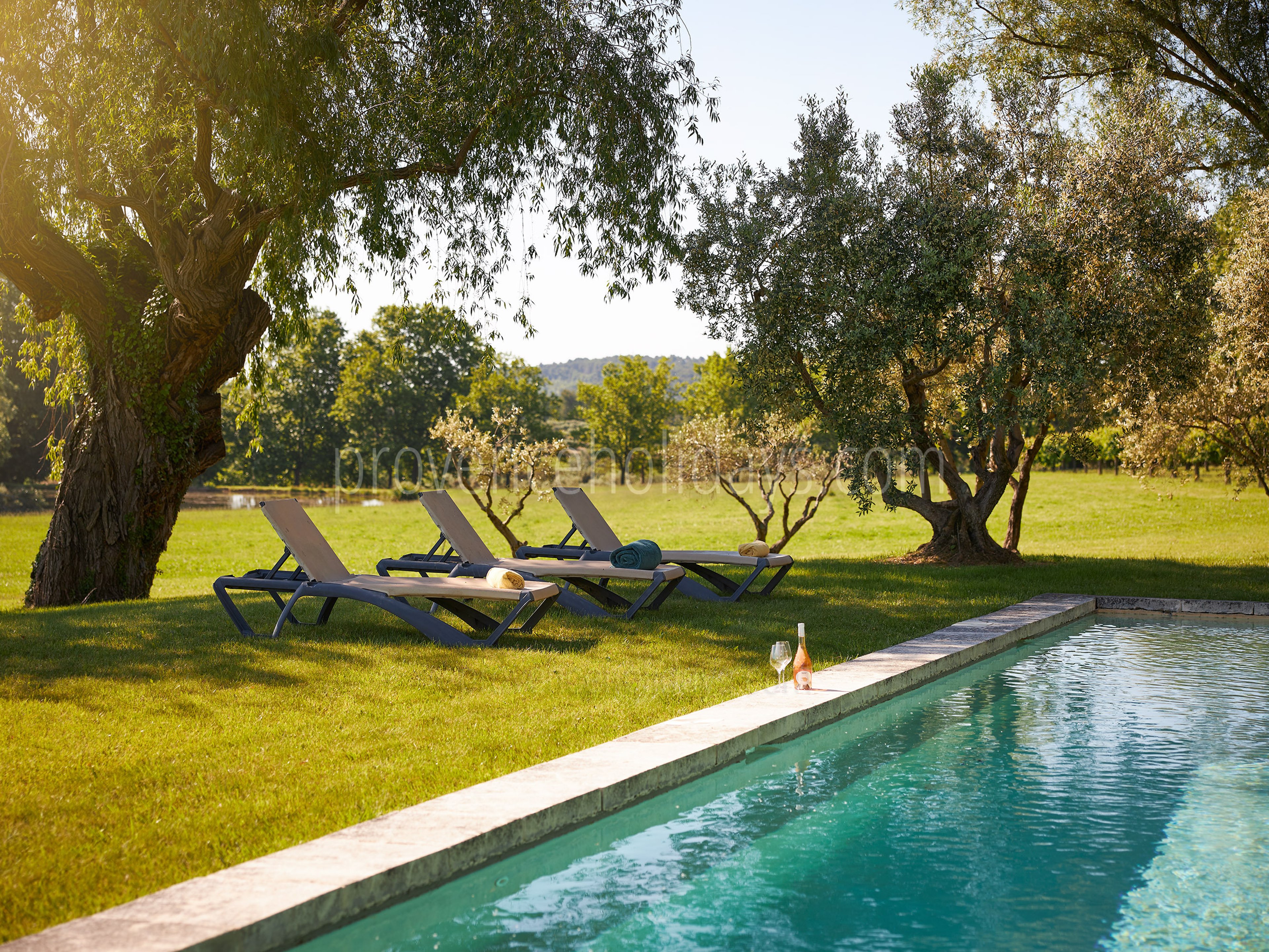 17 - Bastide de Luberon: Villa: Pool