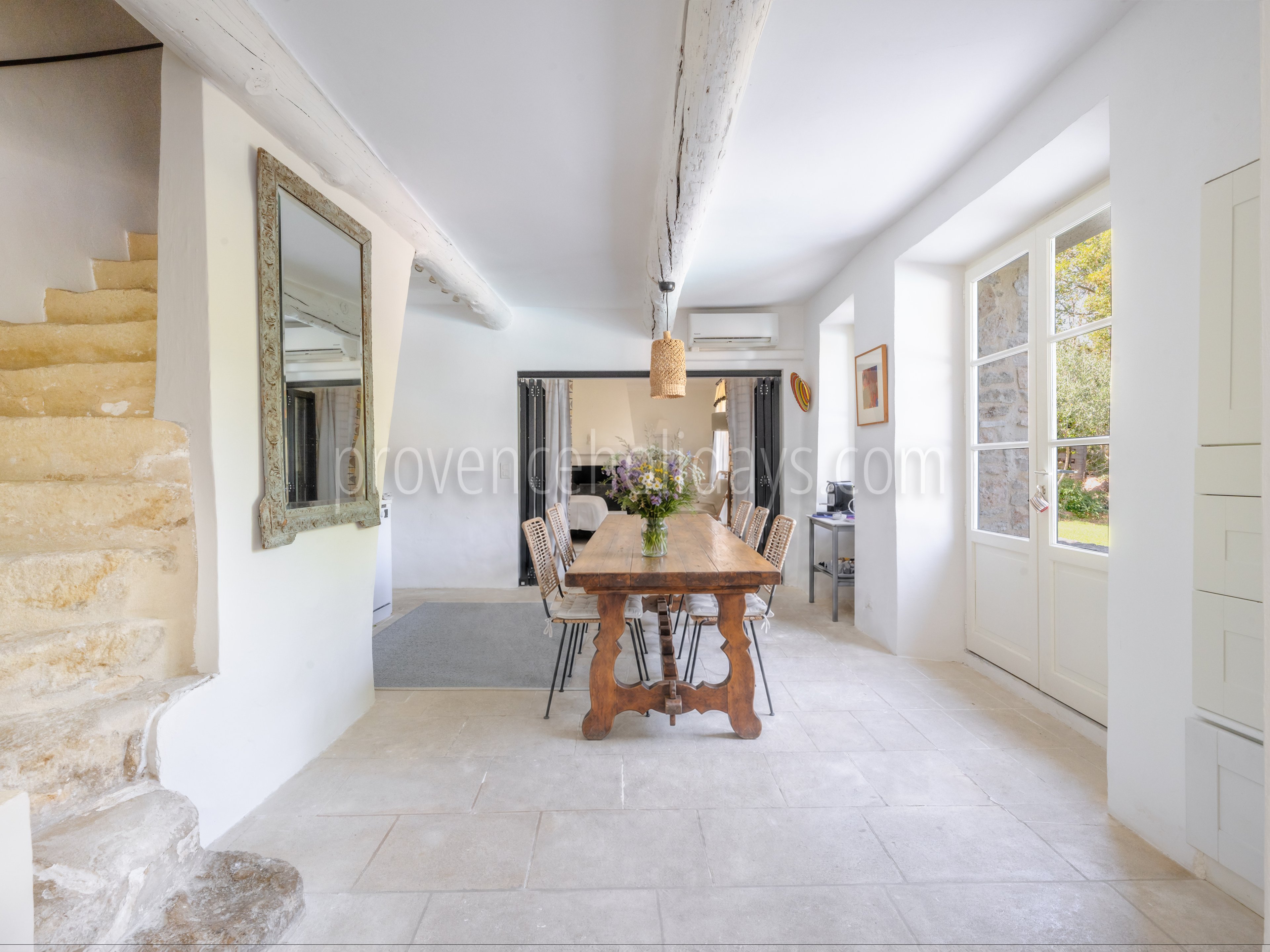33 - Maison du Soleil: Villa: Interior