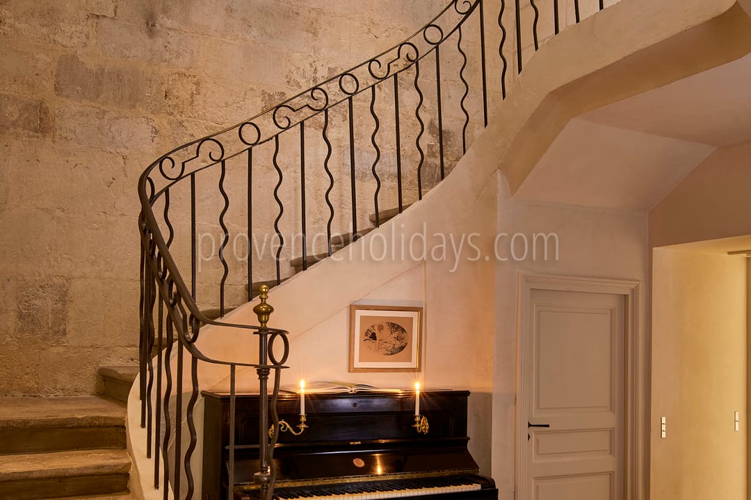 37 - Maison Tourelle: Villa: Interior
