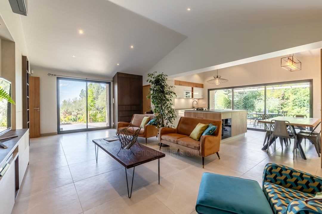 8 - Maison Mistral: Villa: Interior