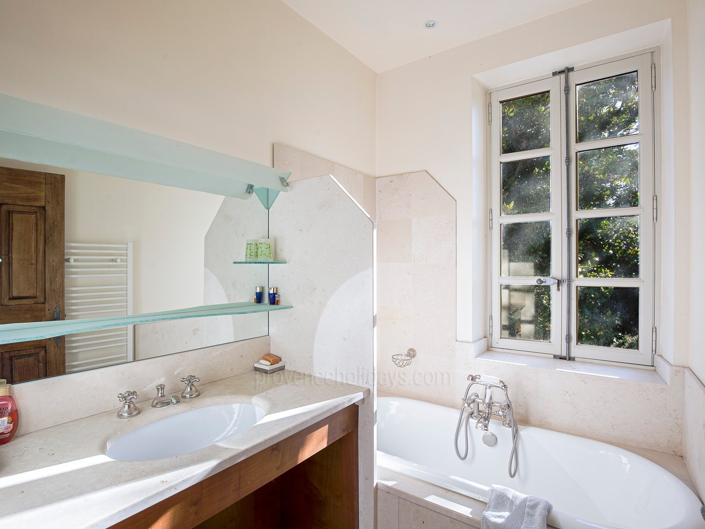 12 - Bastide Clairchamp: Villa: Bathroom