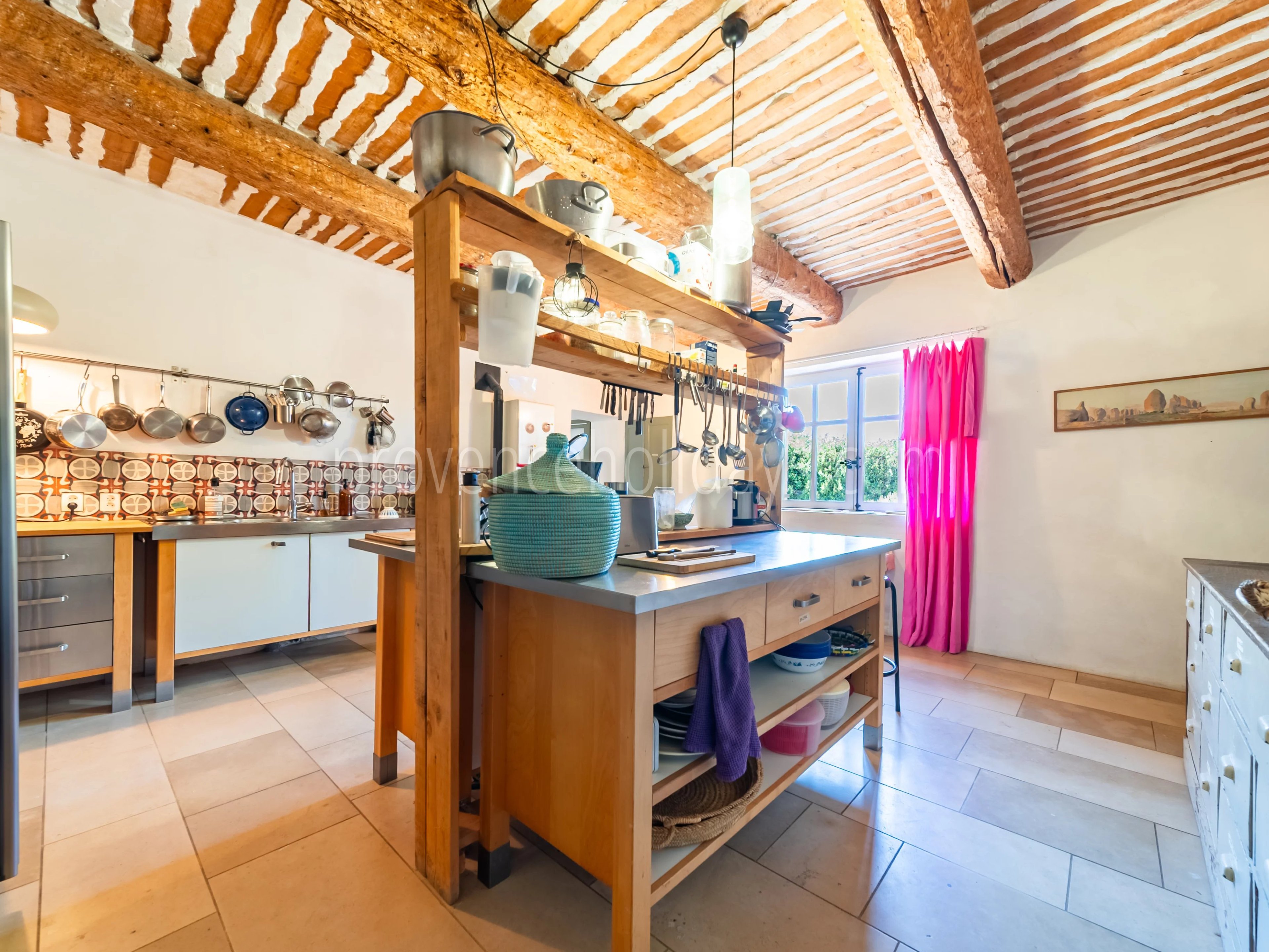 6 - Characterful mas in Cavaillon: Villa: Interior