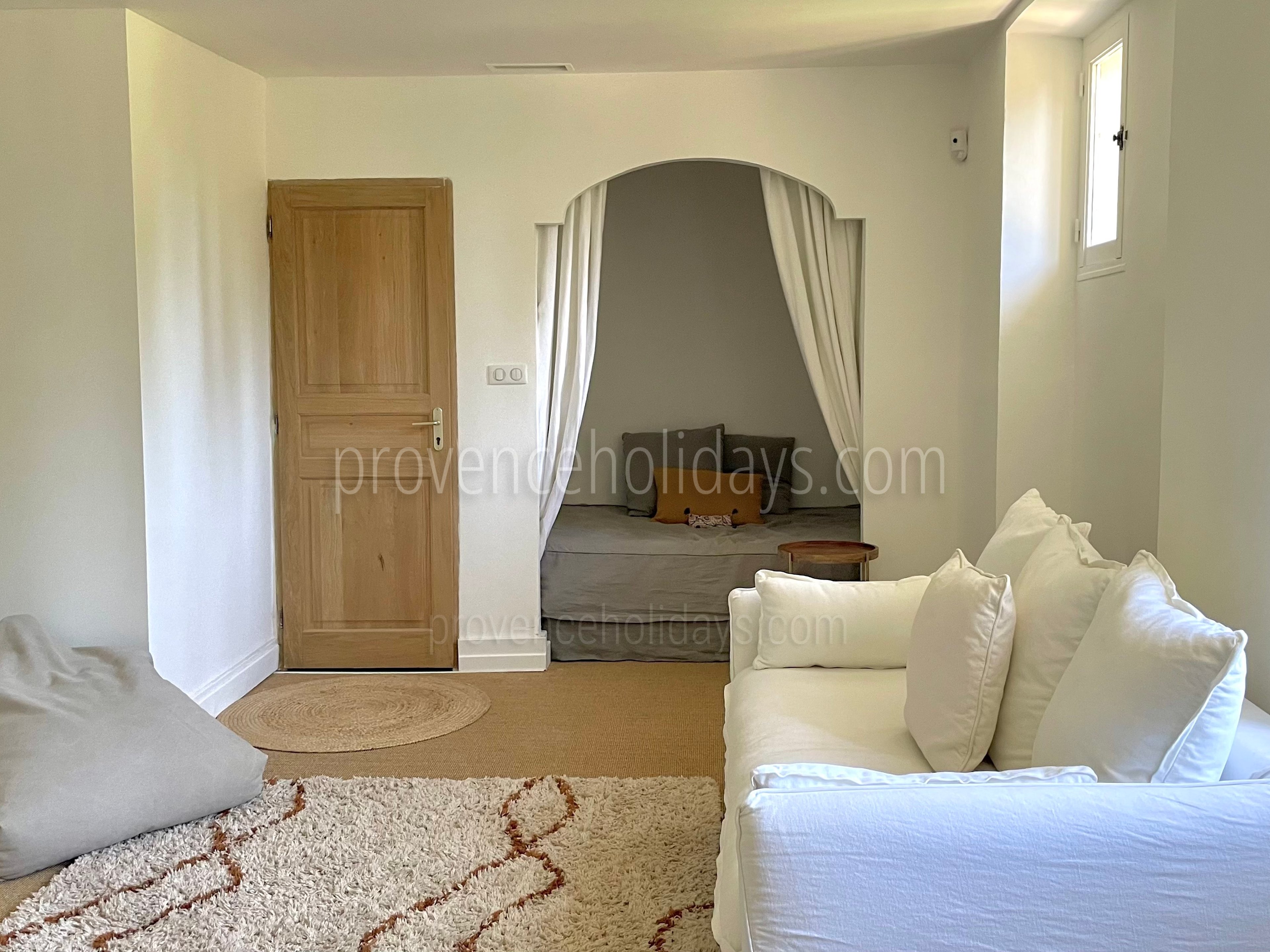31 - Le Mas des Figues: Villa: Interior
