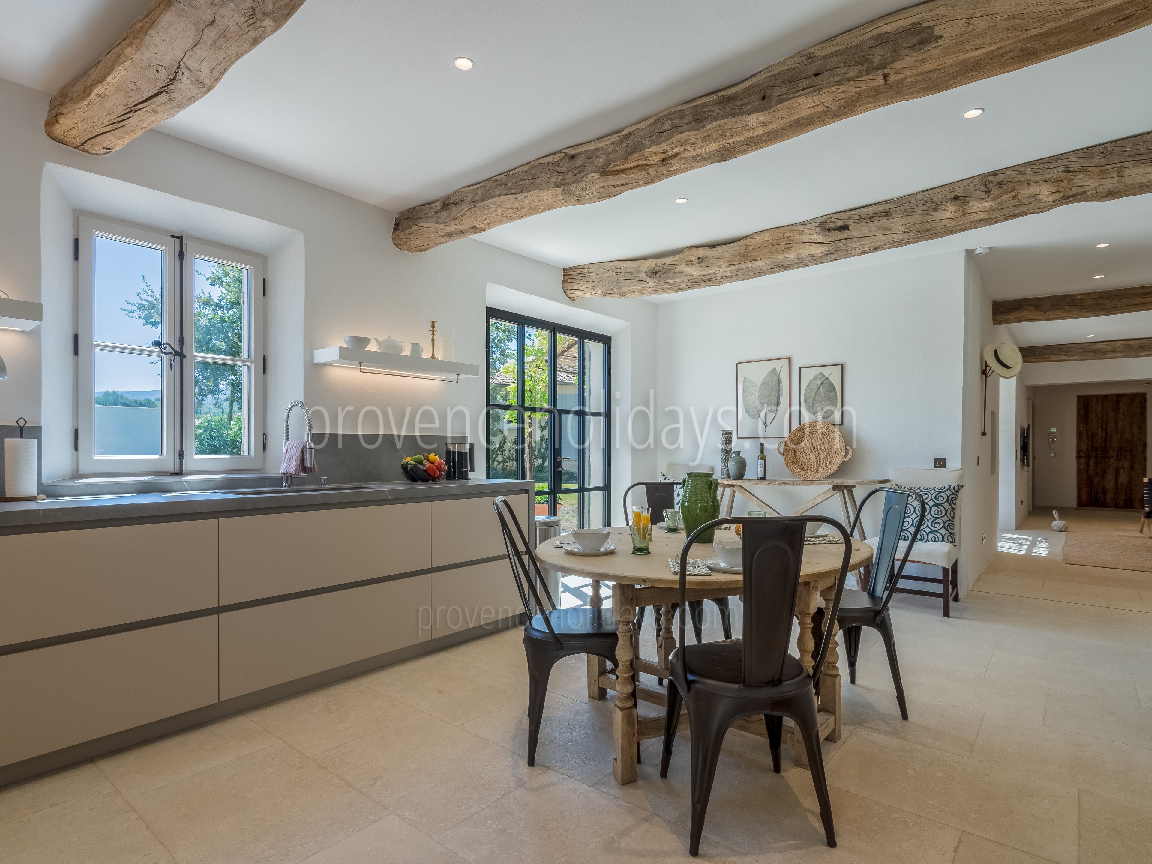 26 - Mas des Vignobles: Villa: Interior