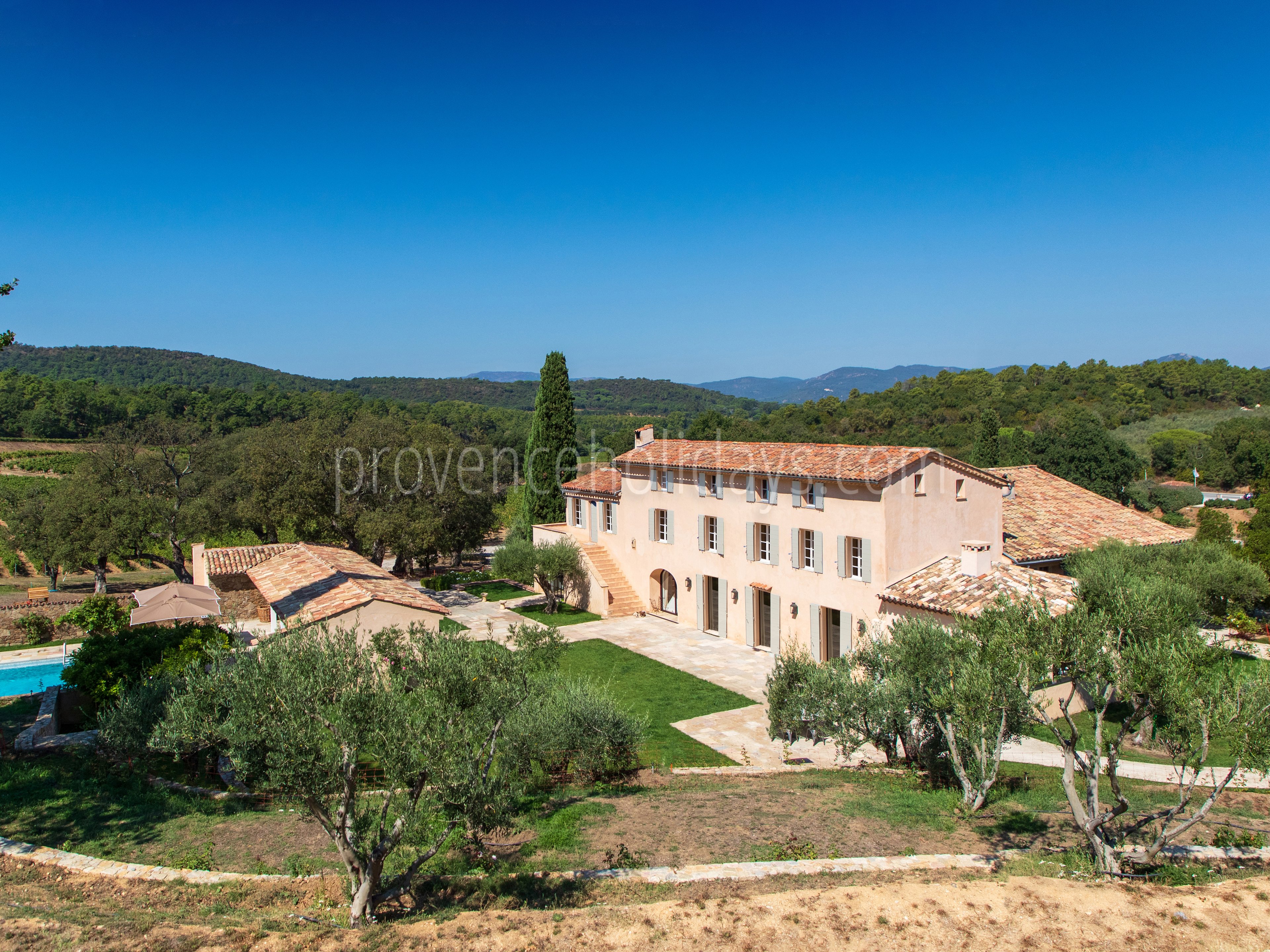 17 - Bastide Queen: Villa: Exterior