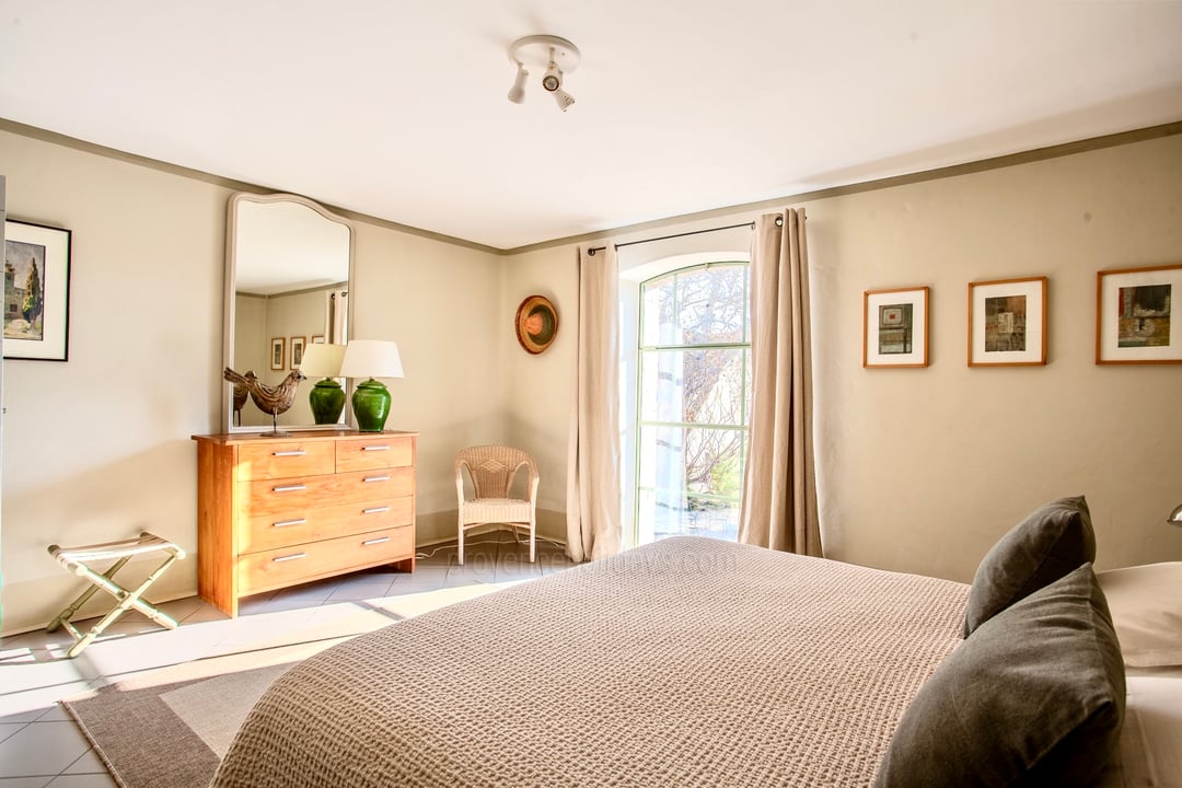 68 - Grand Mas de Cairanne: Villa: Bedroom