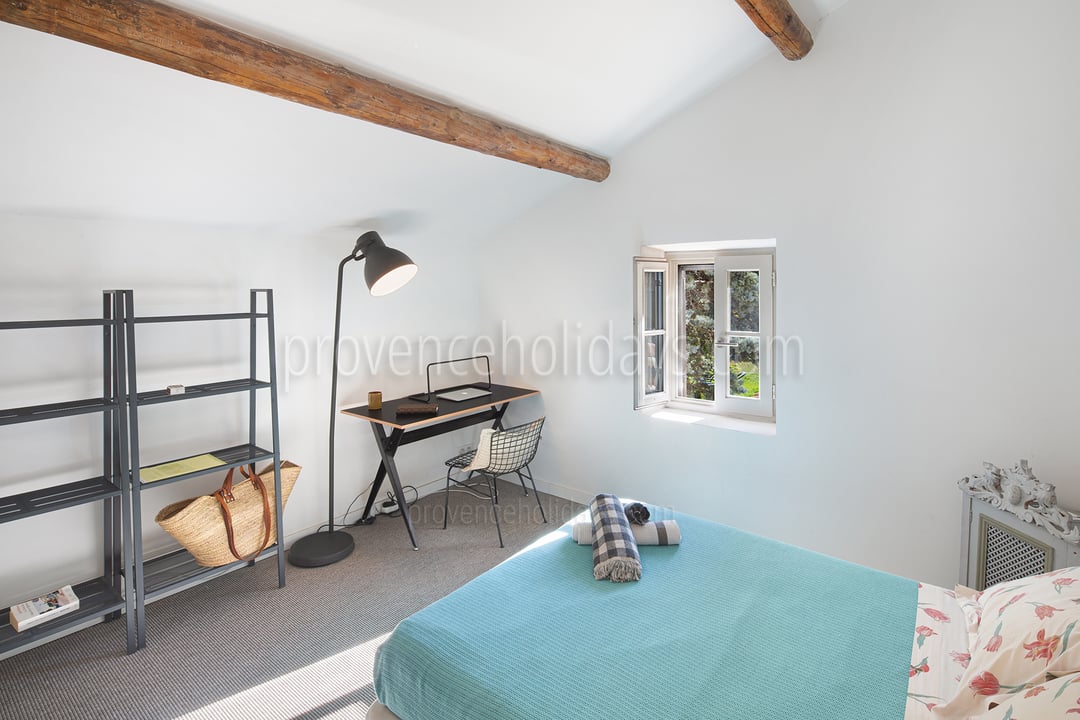 24 - Mas des Ocres: Villa: Bedroom