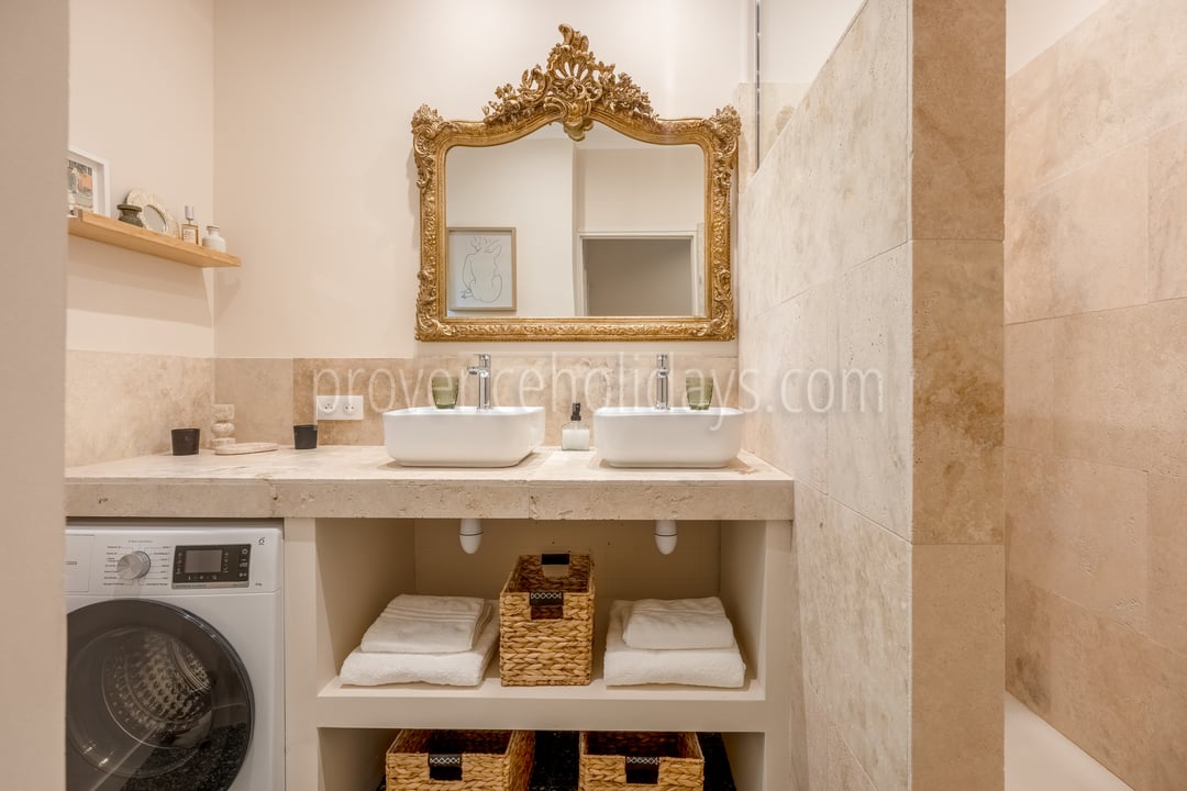 10 - Villa Marius: Villa: Bathroom