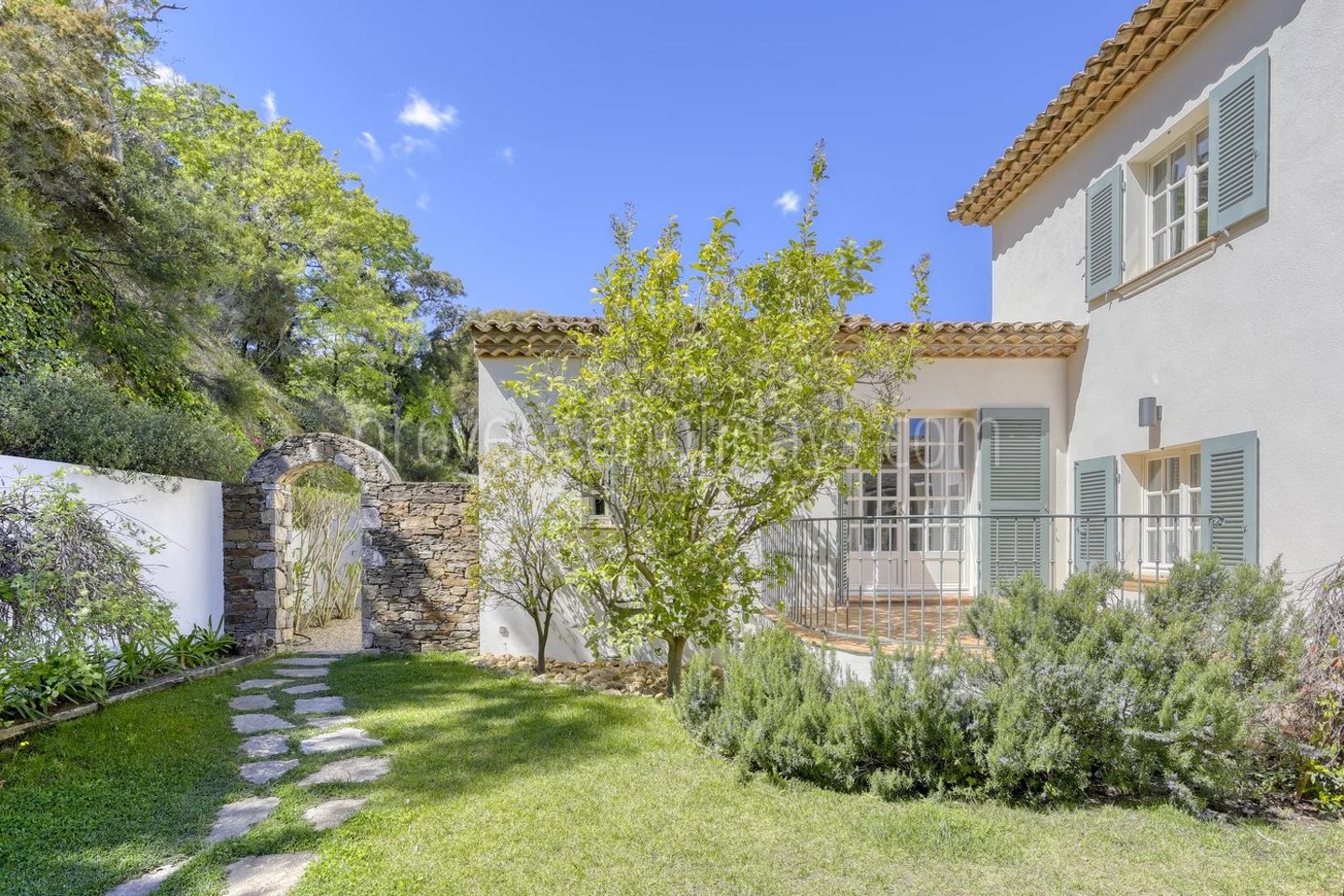 6 - Mas gerenoveerd Ramatuelle: Villa: Exterior