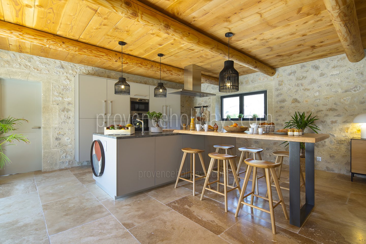 3 - Mas des Cerisiers: Villa: Interior