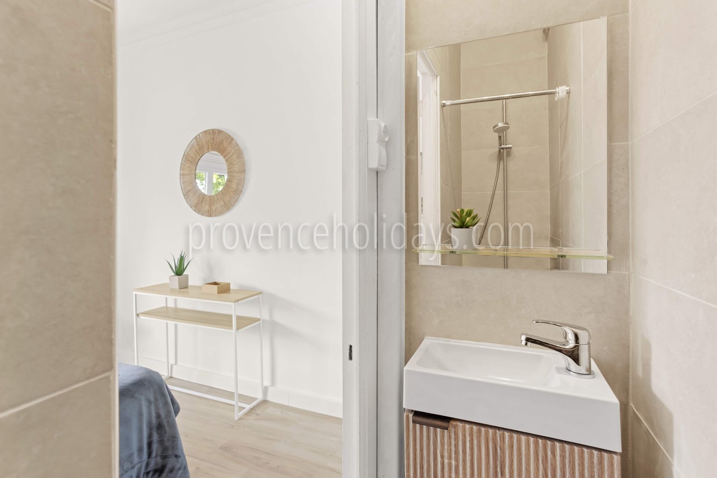 15 - Villa Glory: Villa: Bathroom