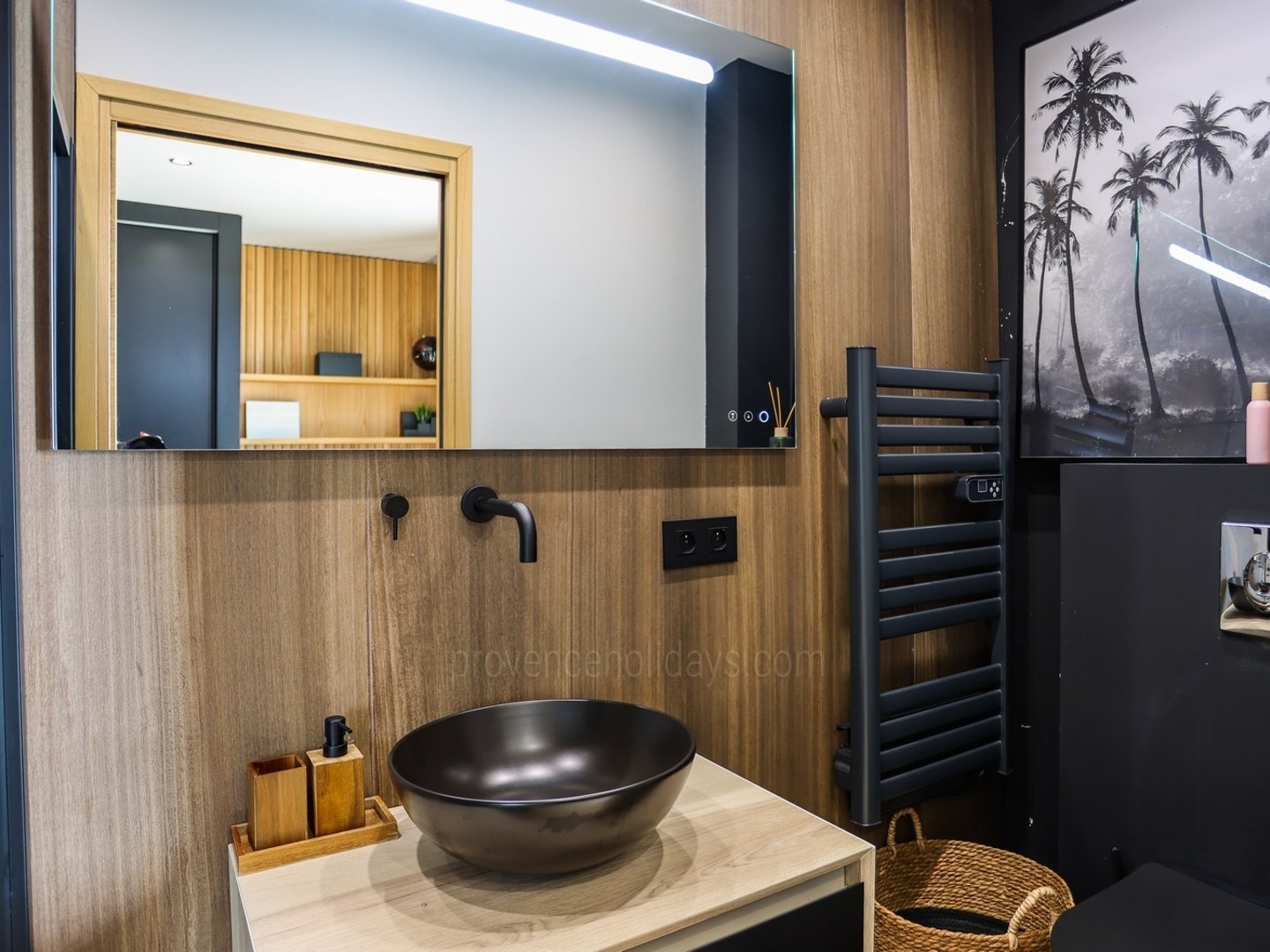 7 - Villa Bleue: Villa: Bathroom