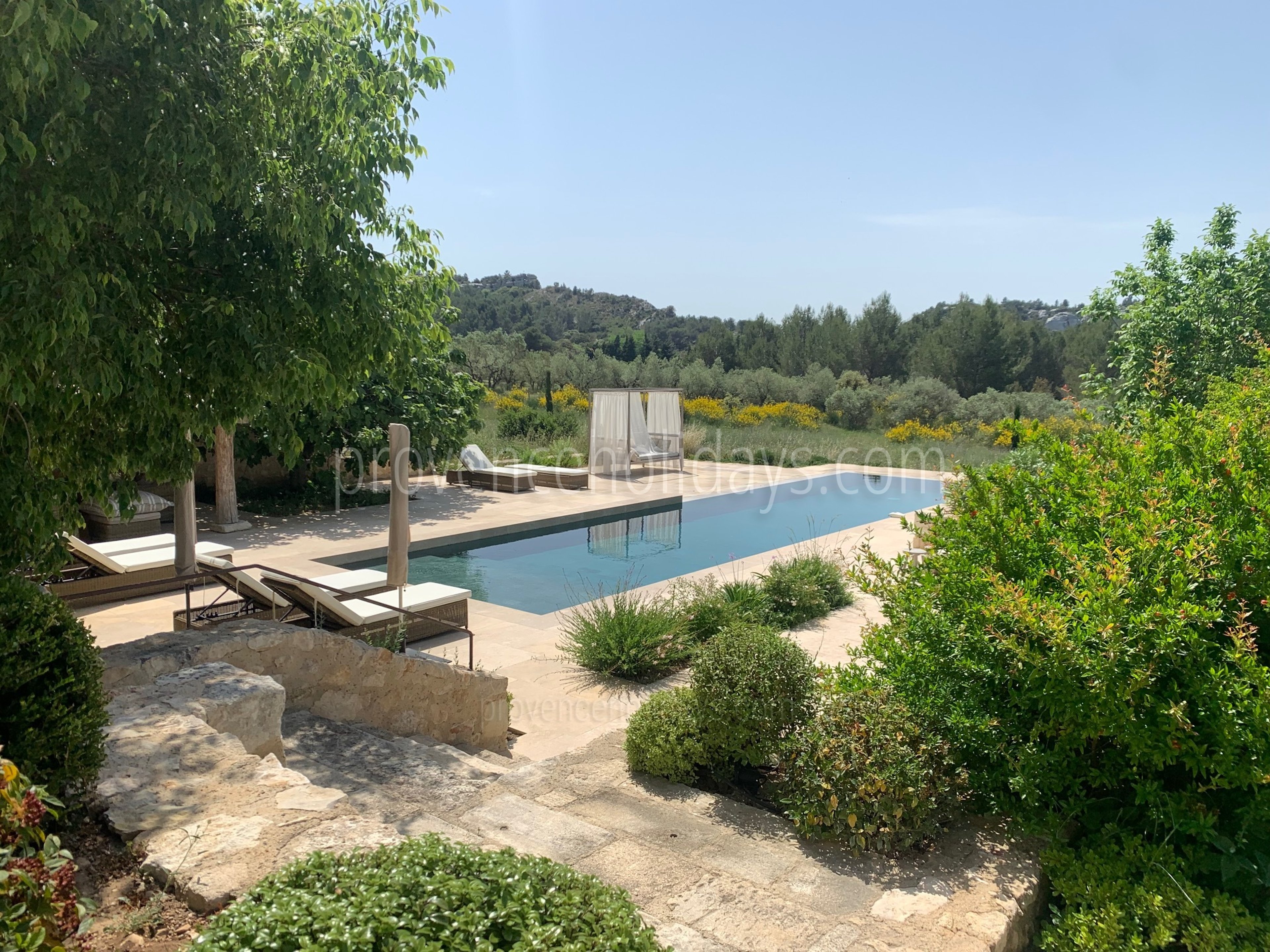 7 - Mas des Baux: Villa: Pool