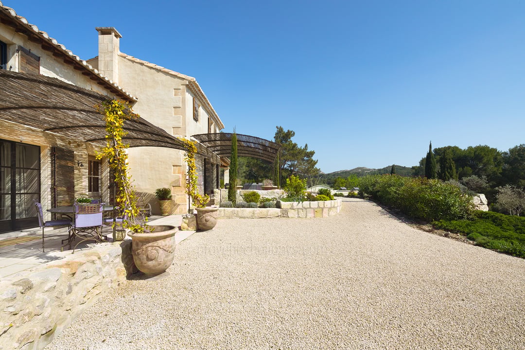 40 - Mas de Provence: Villa: Exterior
