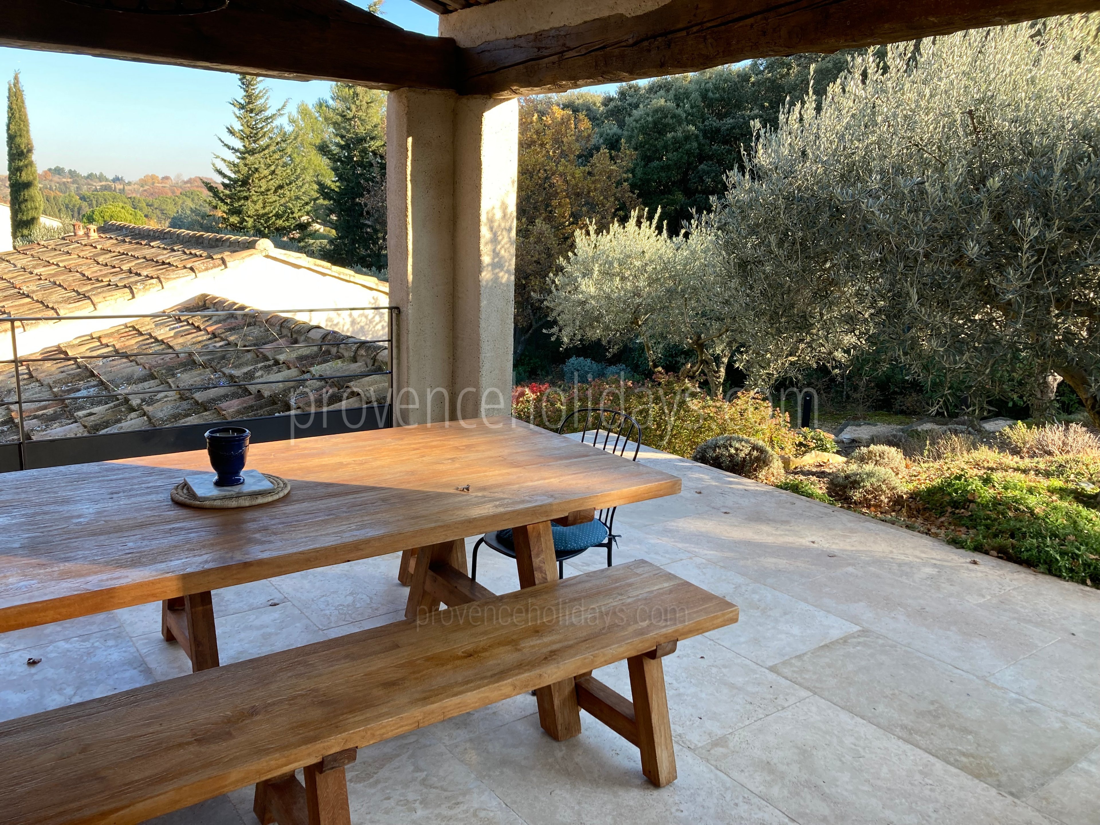 6 - Le Mas Provençal: Villa: Exterior