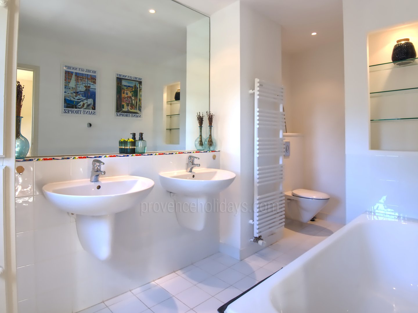 26 - Le Dolmen du Midi: Villa: Bathroom