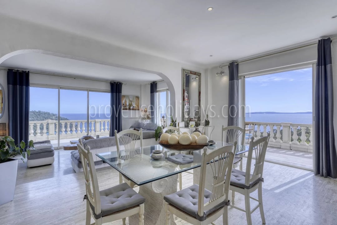 3 - Villa avec jardin arboré à Rayol-Canadel-sur-Mer: Villa: Interior