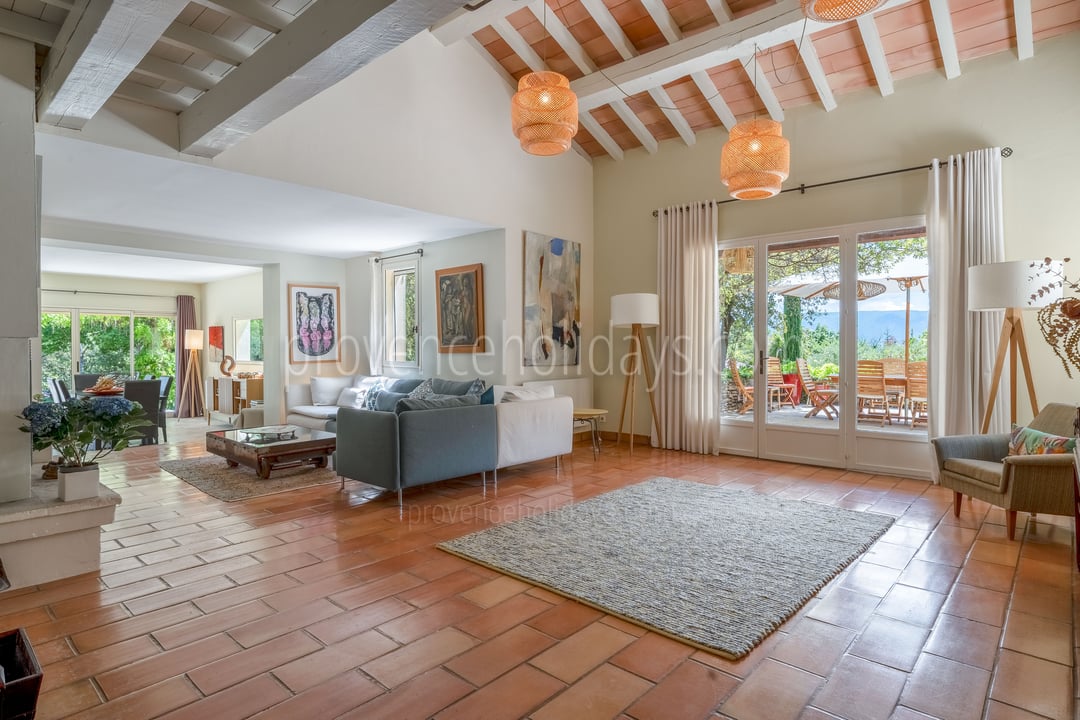 12 - Mas Esdanitof: Villa: Interior