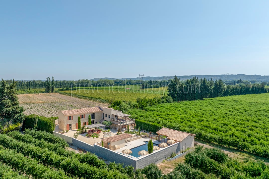 35 - Mas du Repos: Villa: Exterior