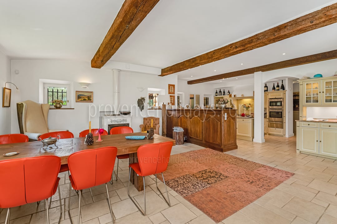 11 - Bastide des Figuiers: Villa: Interior