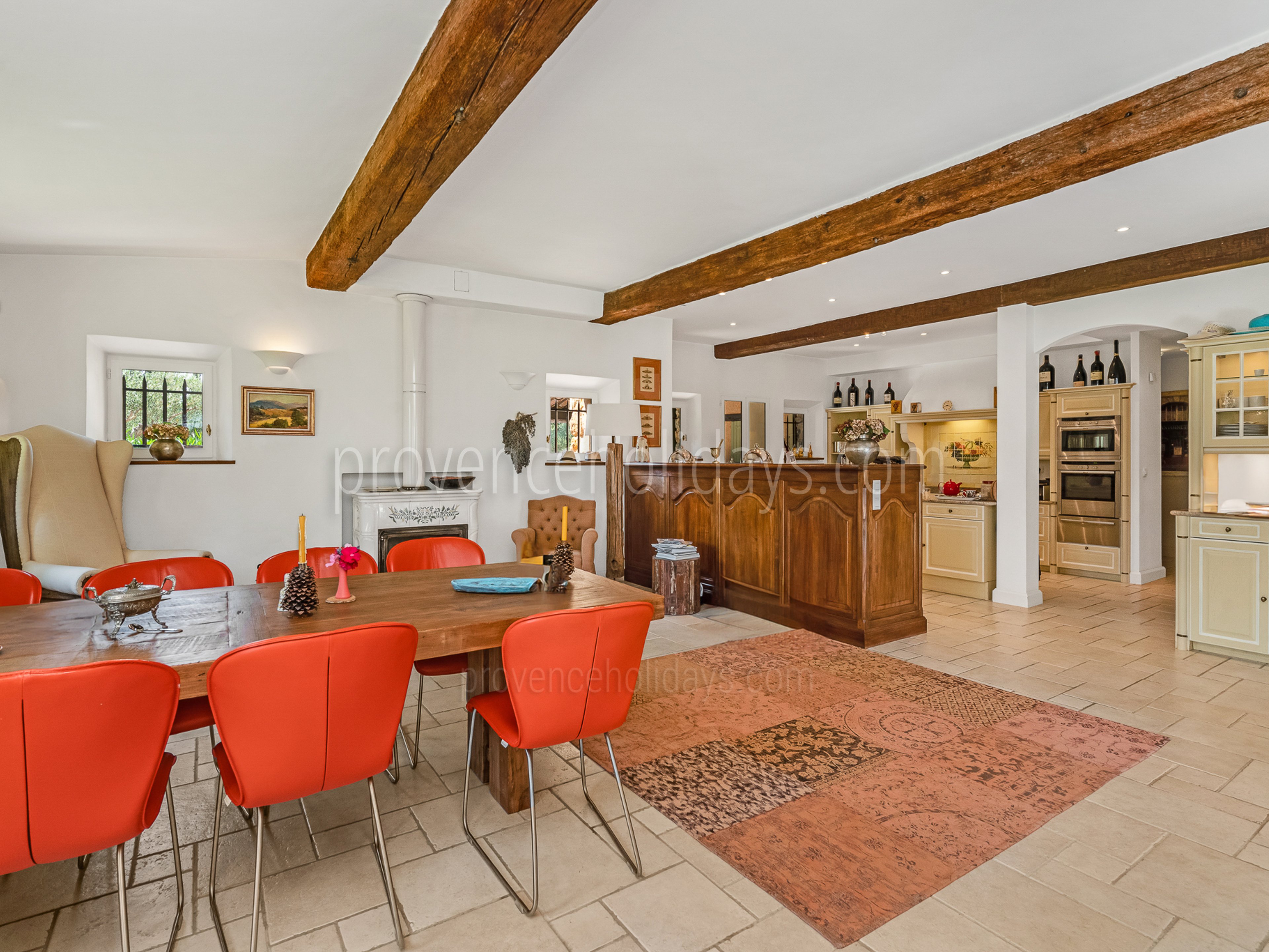 11 - Bastide des Figuiers: Villa: Interior