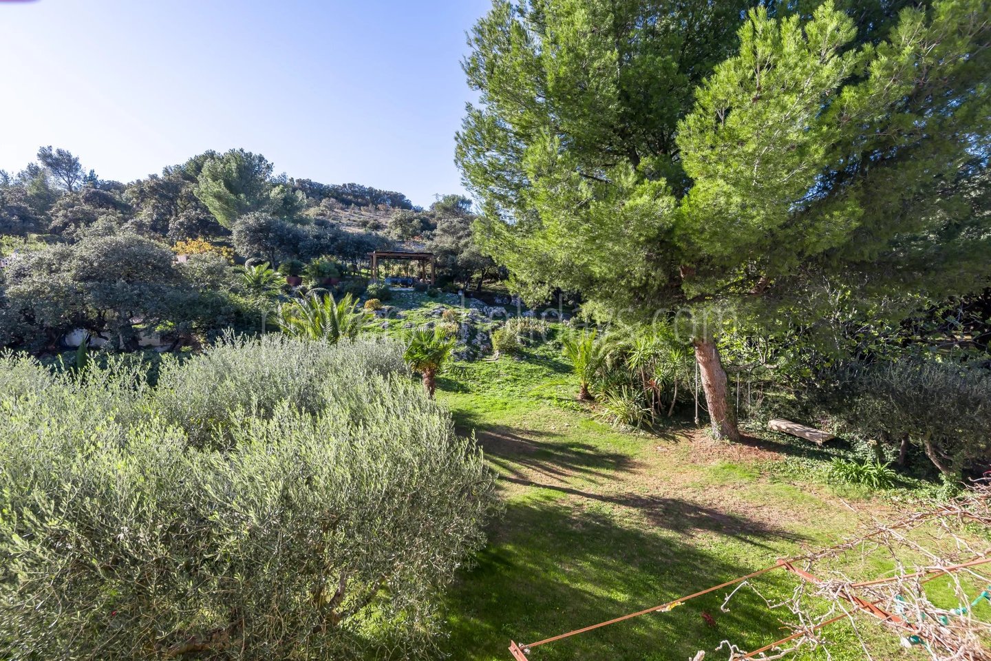 23 - Stone bastide in Cavaillon: Villa: Exterior